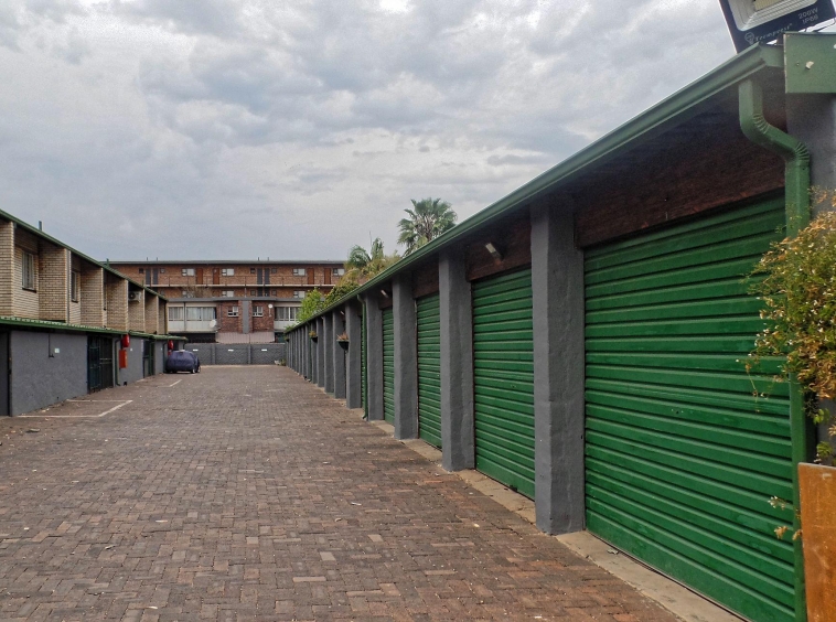 3bed Townhouse for Sale in Silverton RealProp Sales & Rentals