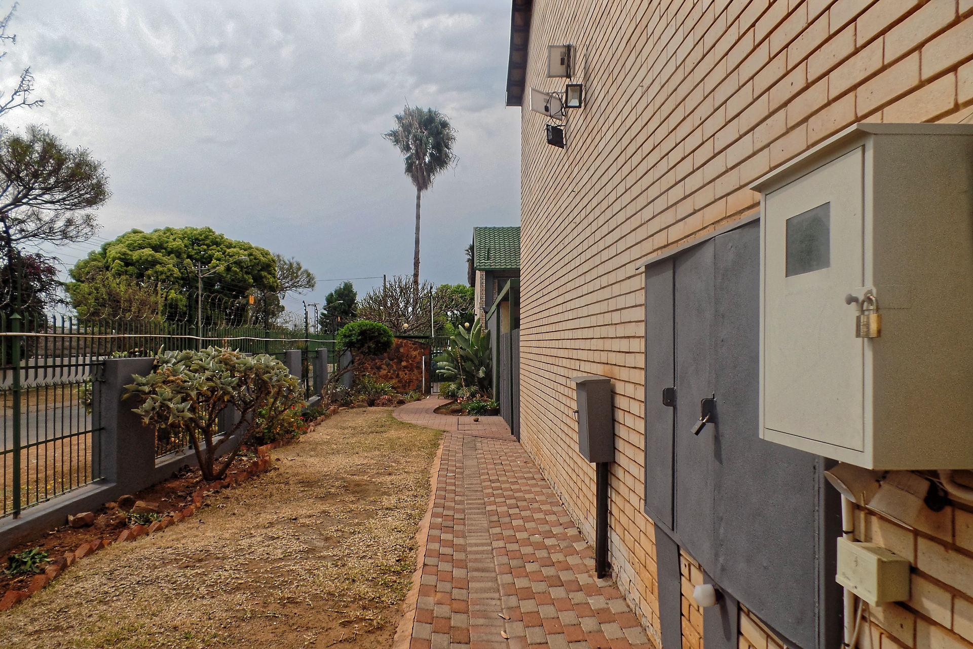 3-bed Townhouse for Sale in Silverton