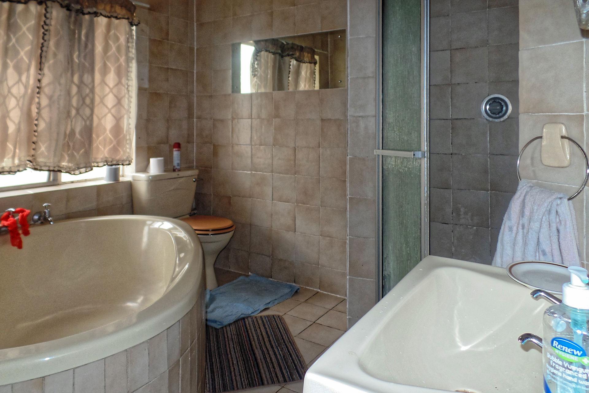 3bed Townhouse for Sale in Silverton RealProp Sales & Rentals