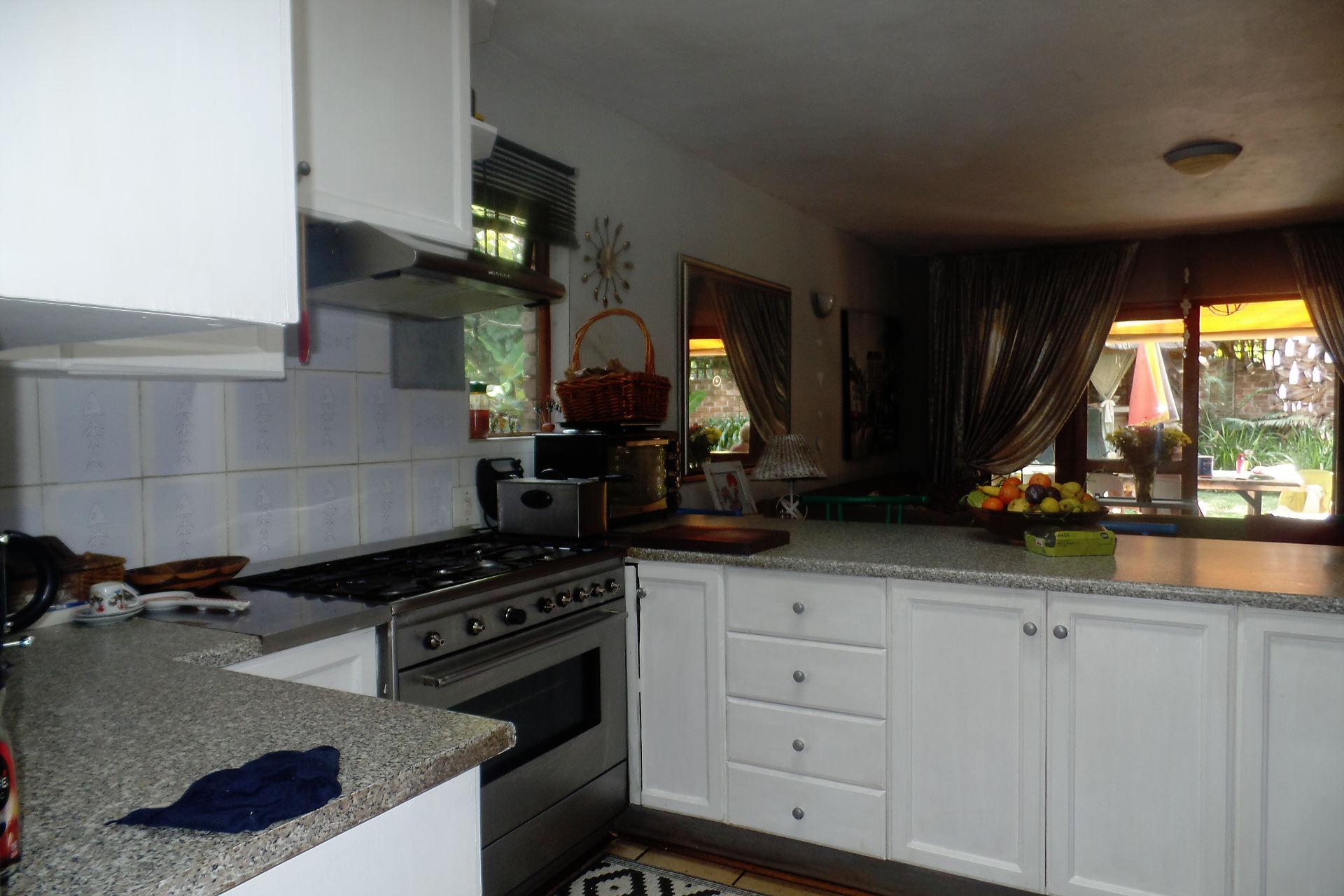 Property in Val De Grace