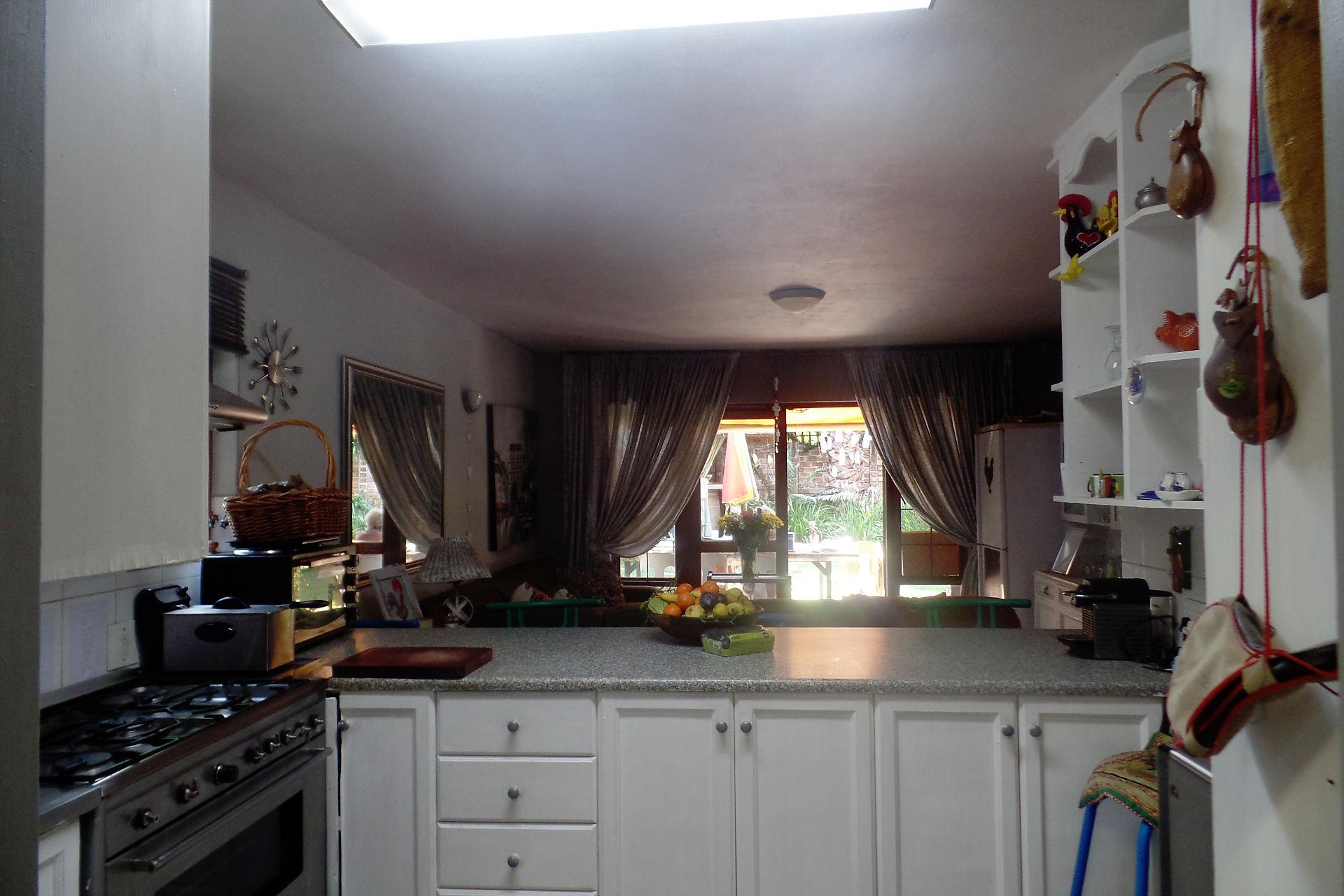 Property in Val De Grace
