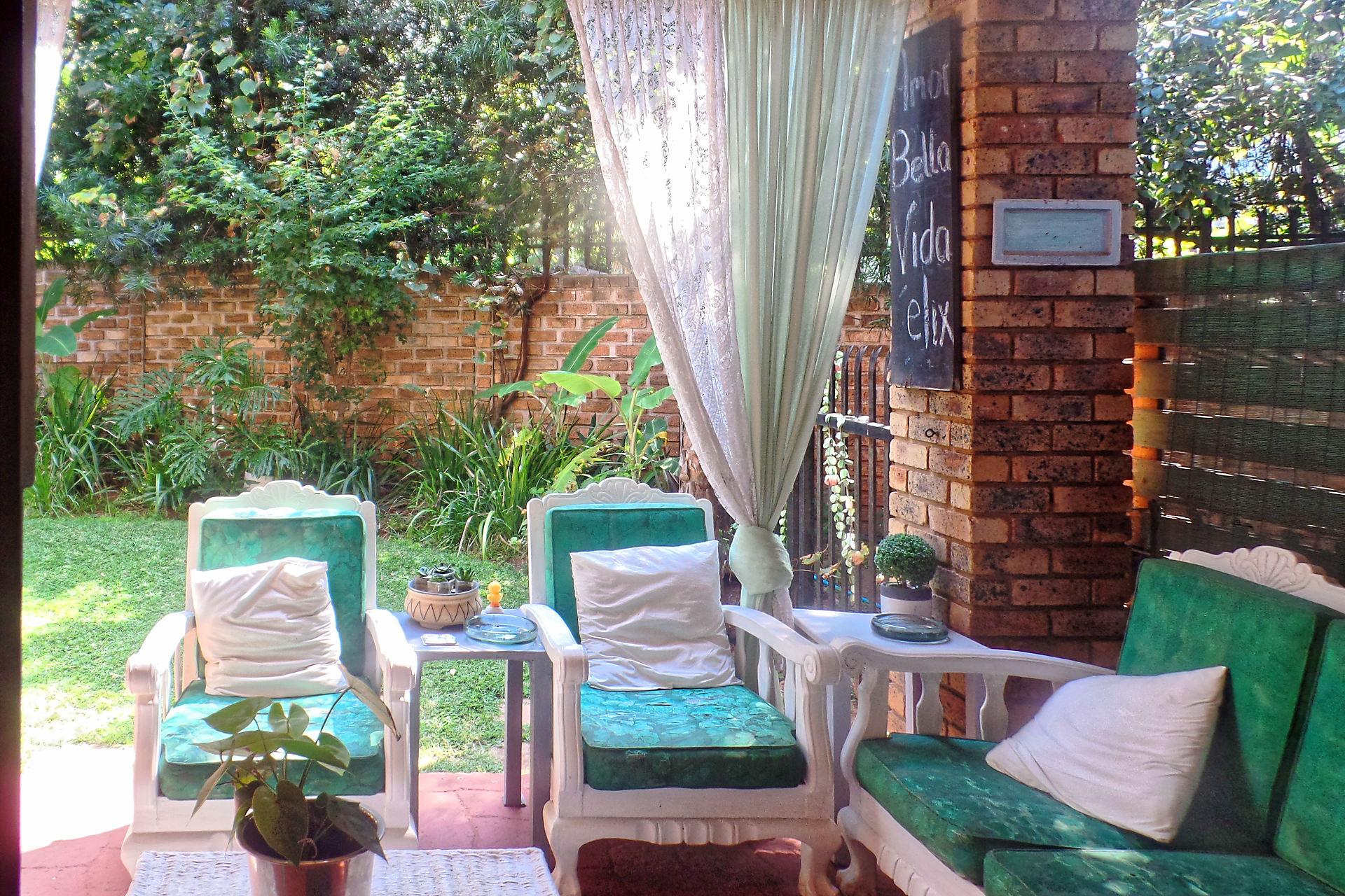 Property in Val De Grace