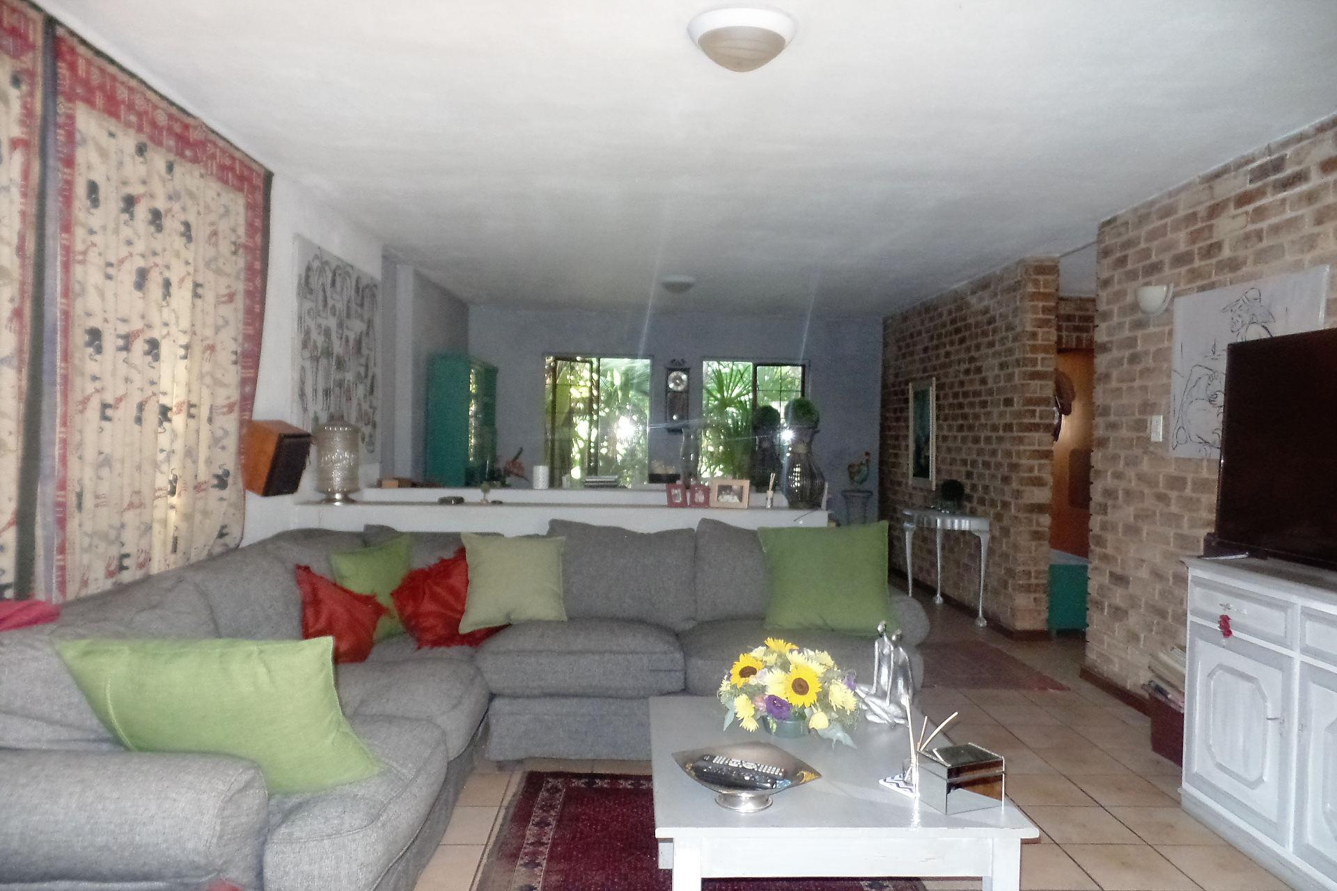 Property in Val De Grace
