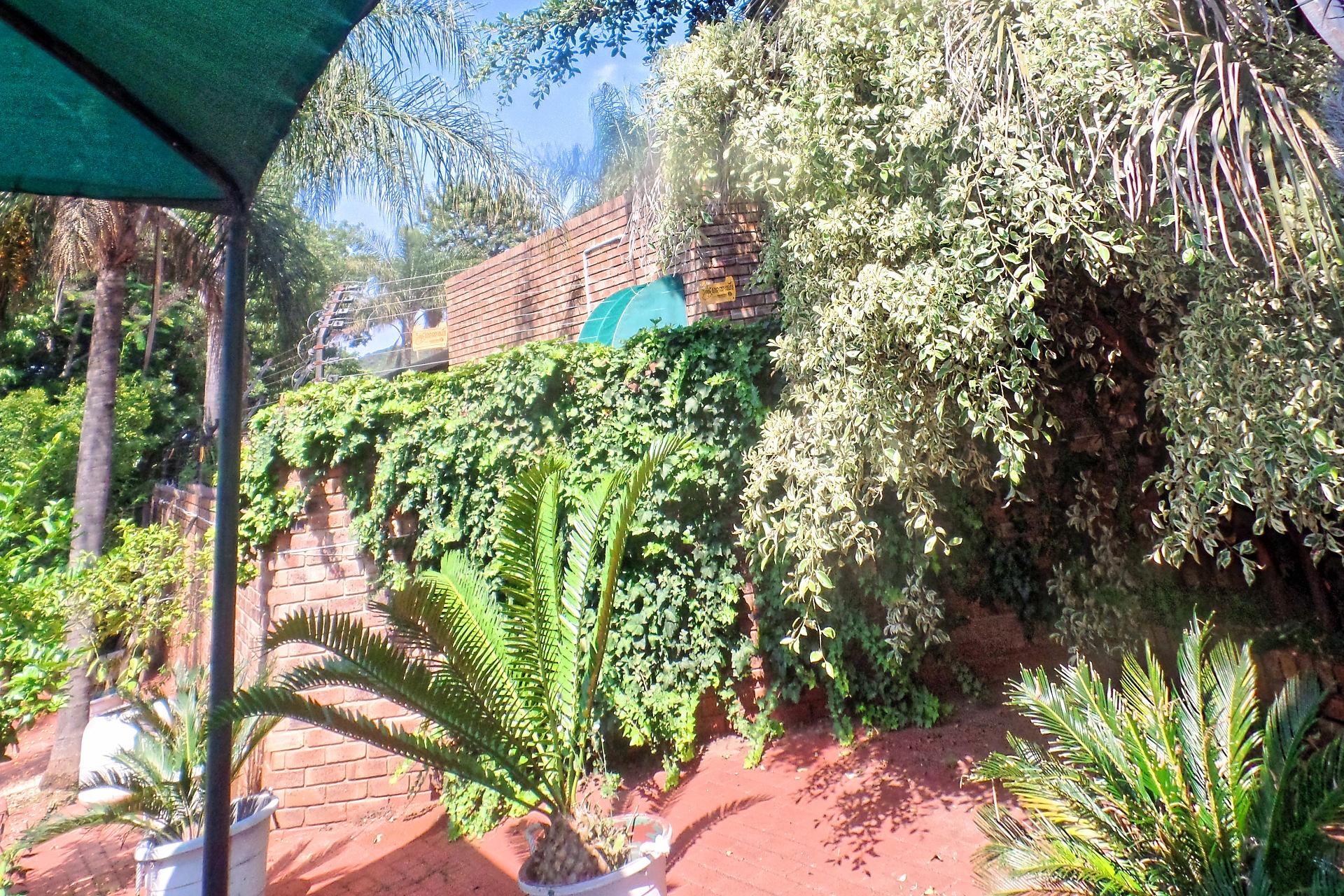 Property in Val De Grace