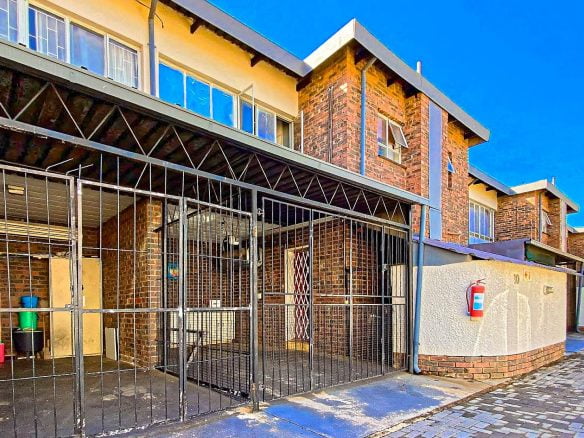 townhouse for sale in Silverton
