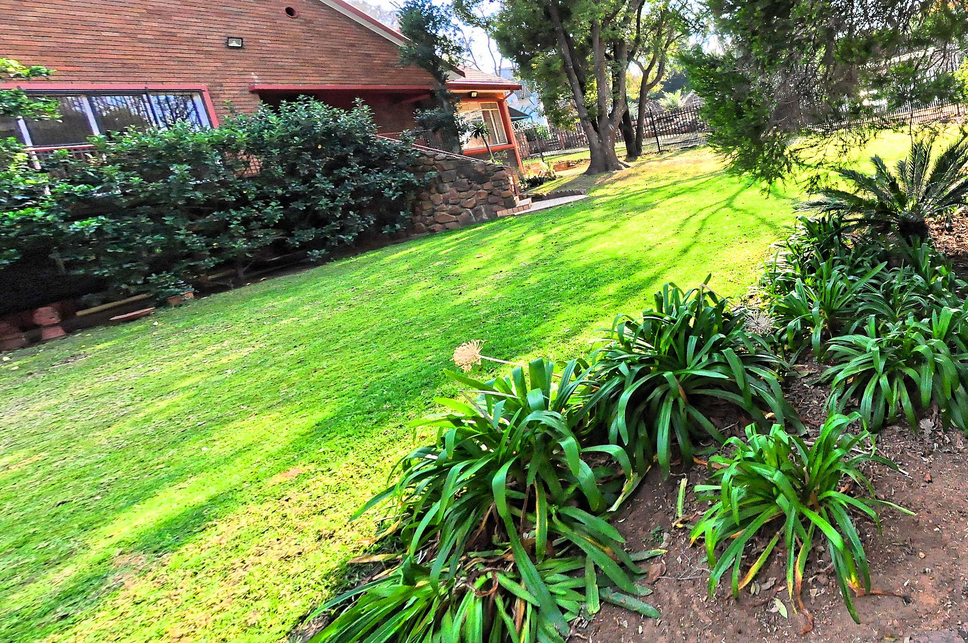 houses for sale with flat