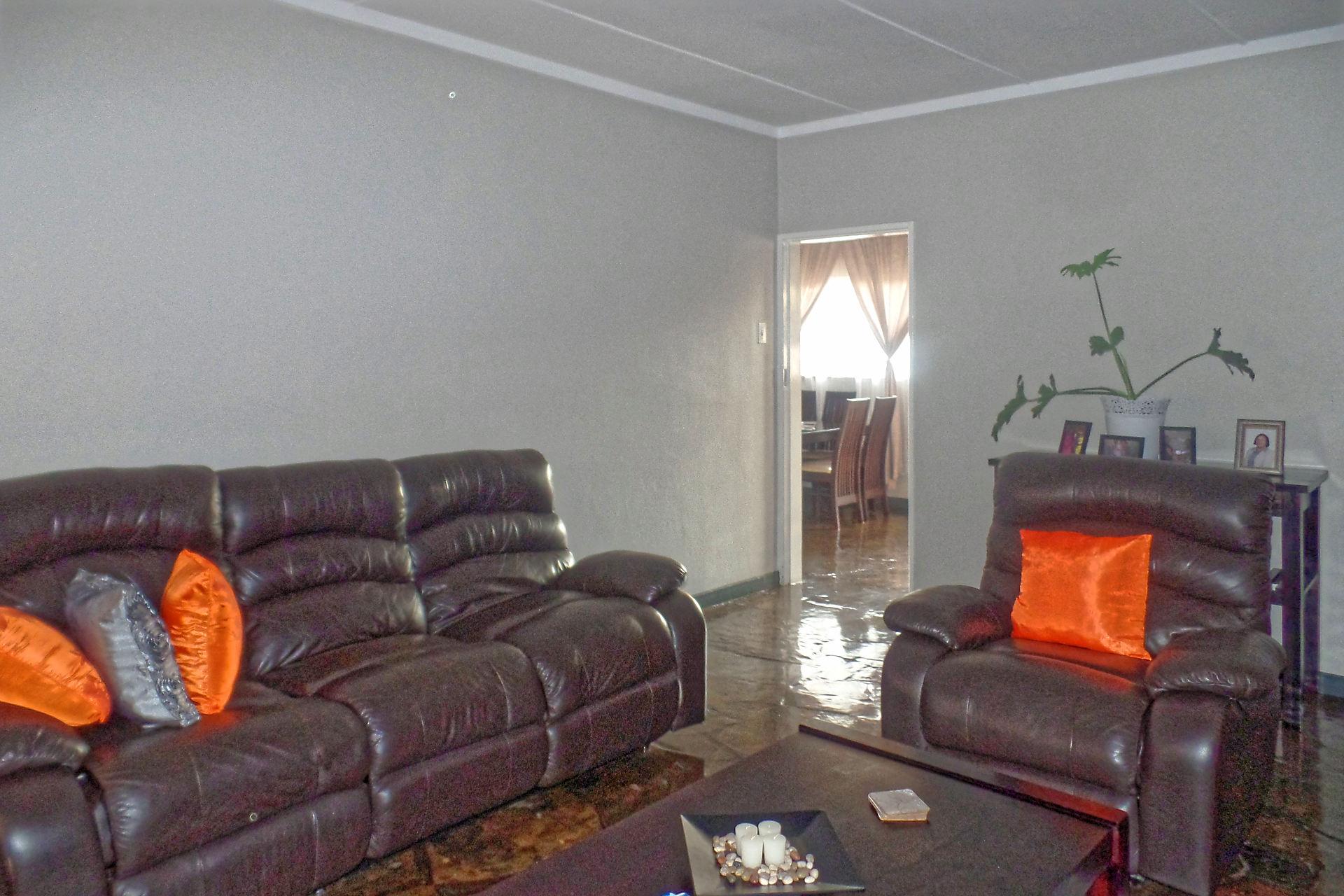 3-Bed Townhouse in Meyerspark for Sale