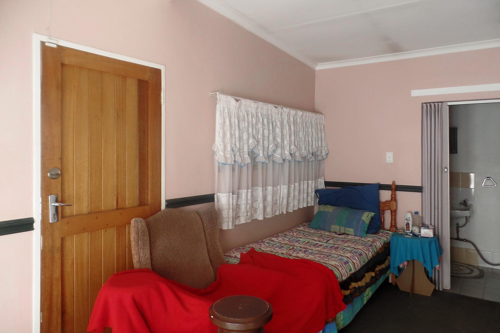 4_Bed House For Sale in Murrayfield