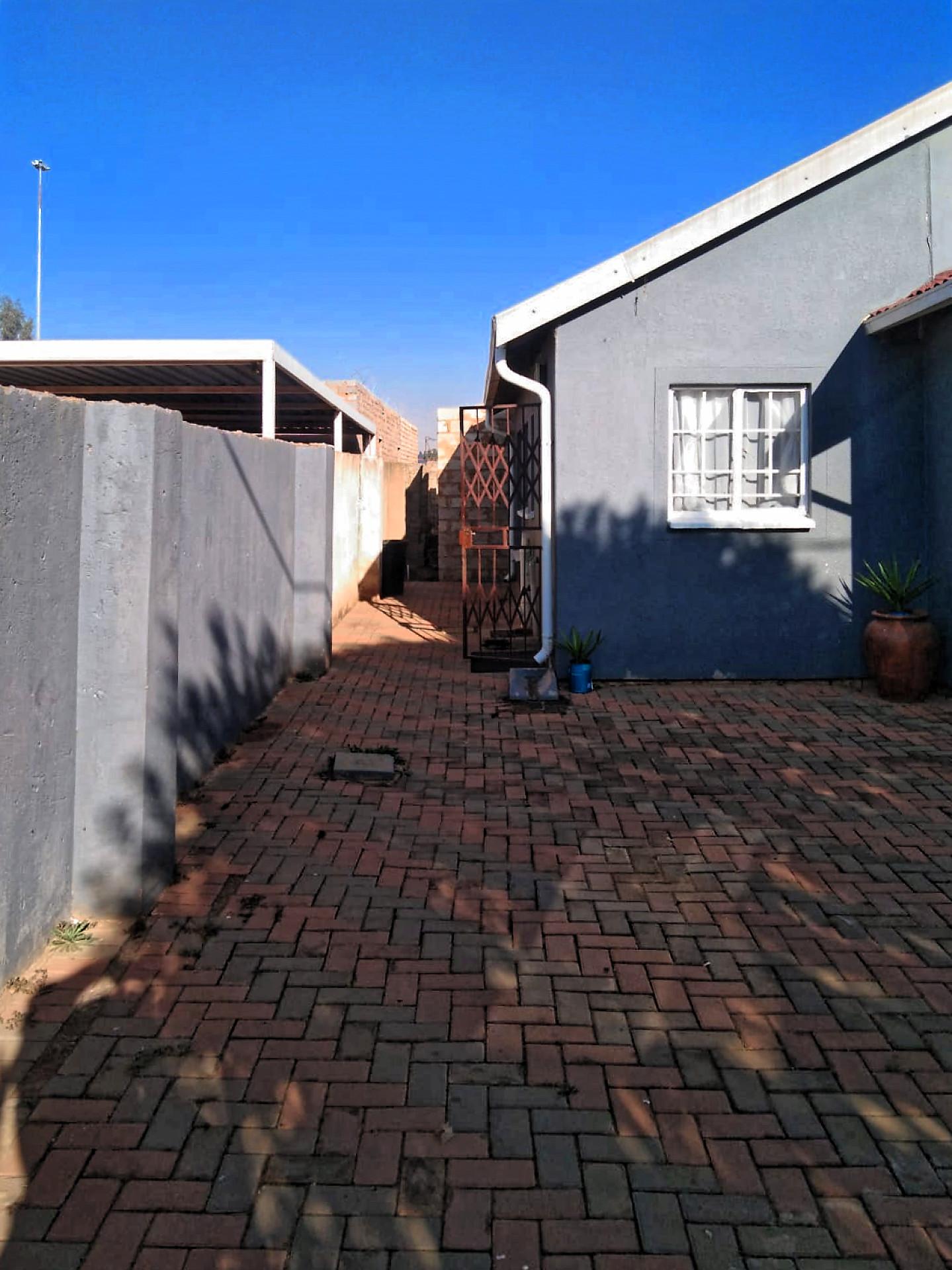 3-bed house for sale in Mahube Valley