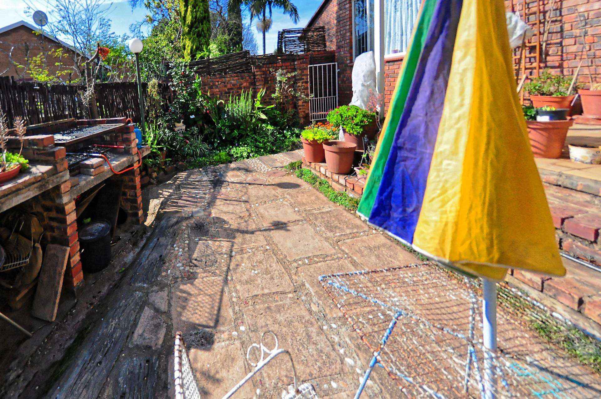 2-Bed Simplex For Sale