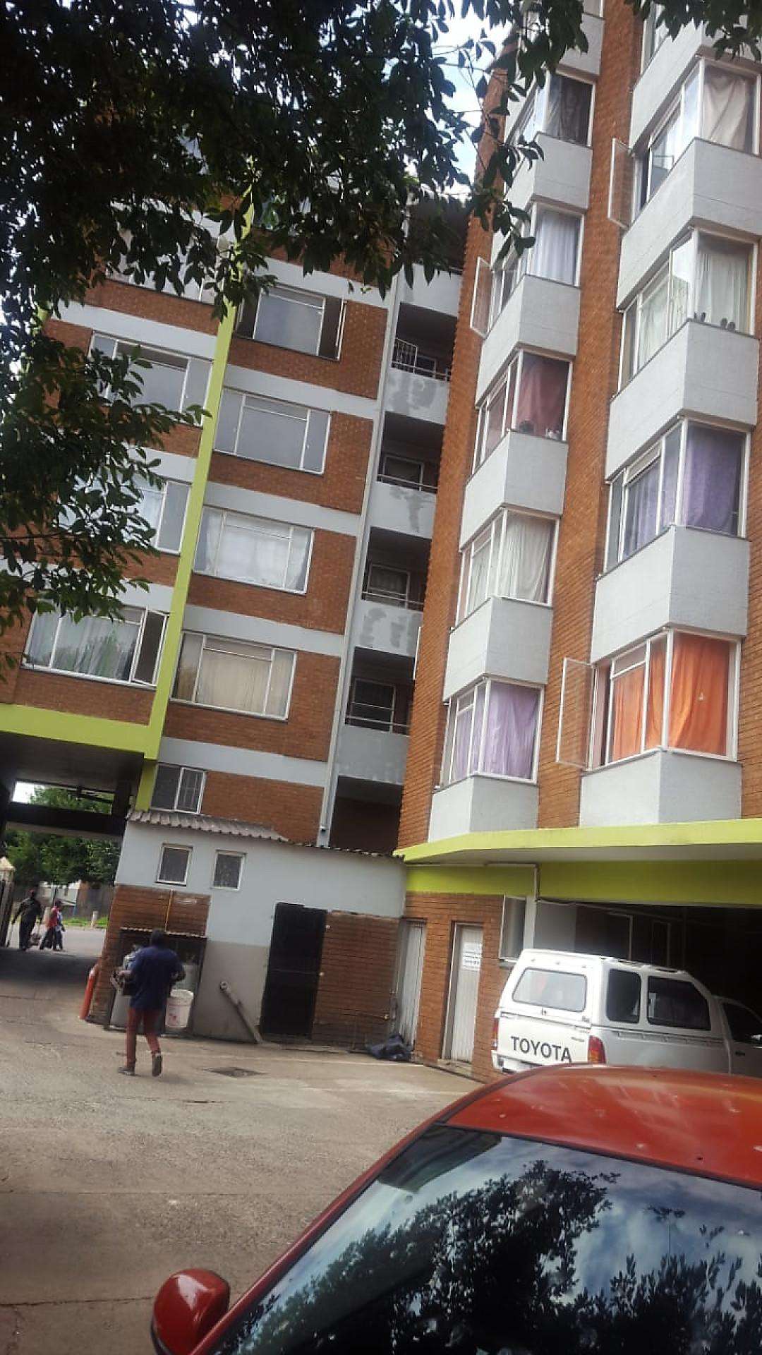 2.5 Bed Flat for Sale Central Pretoria