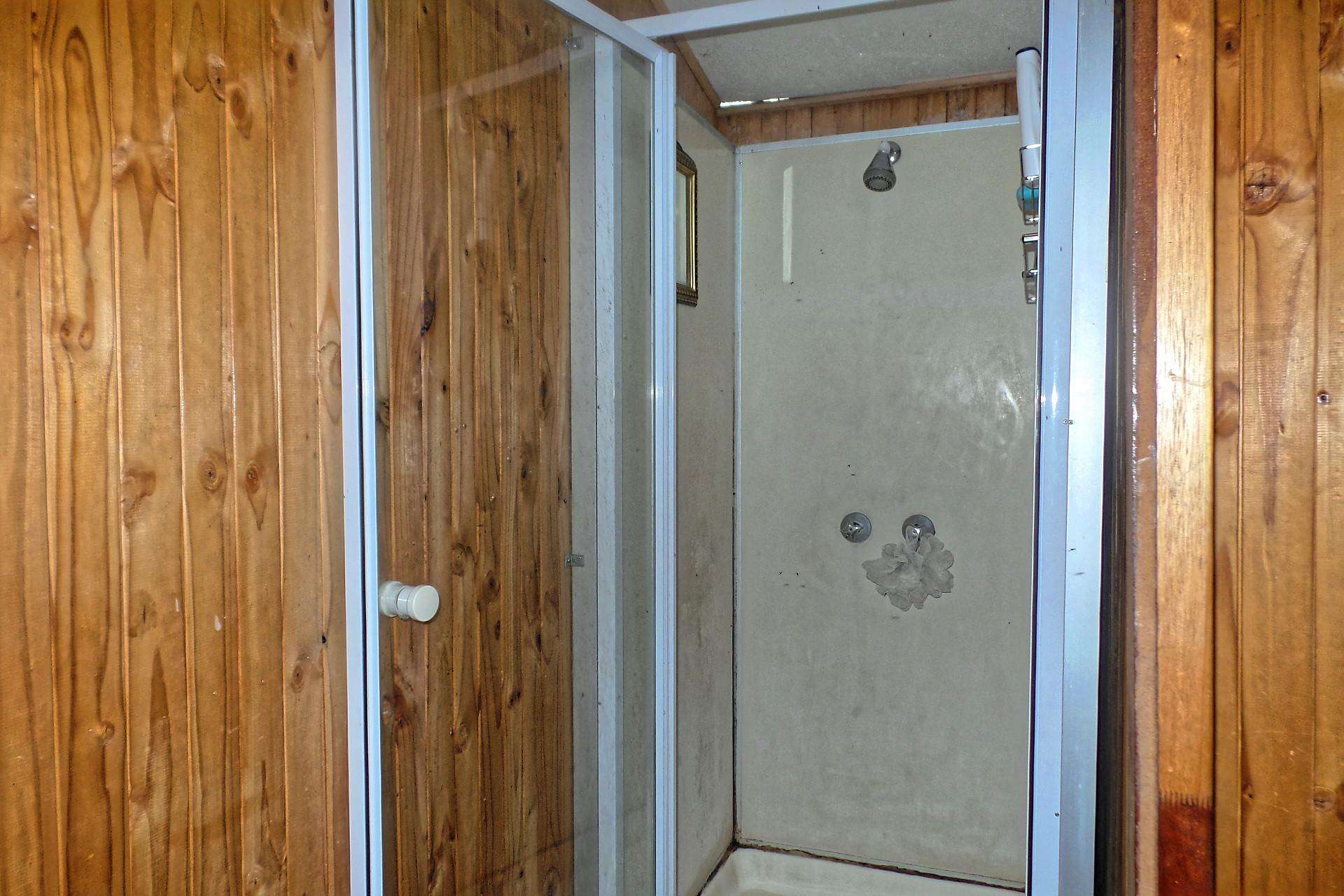 9-Bed Guest House for Sale in Silverton