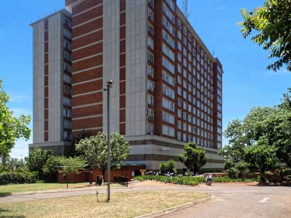 Lovely 2-bed apartment for sale in La Montagne