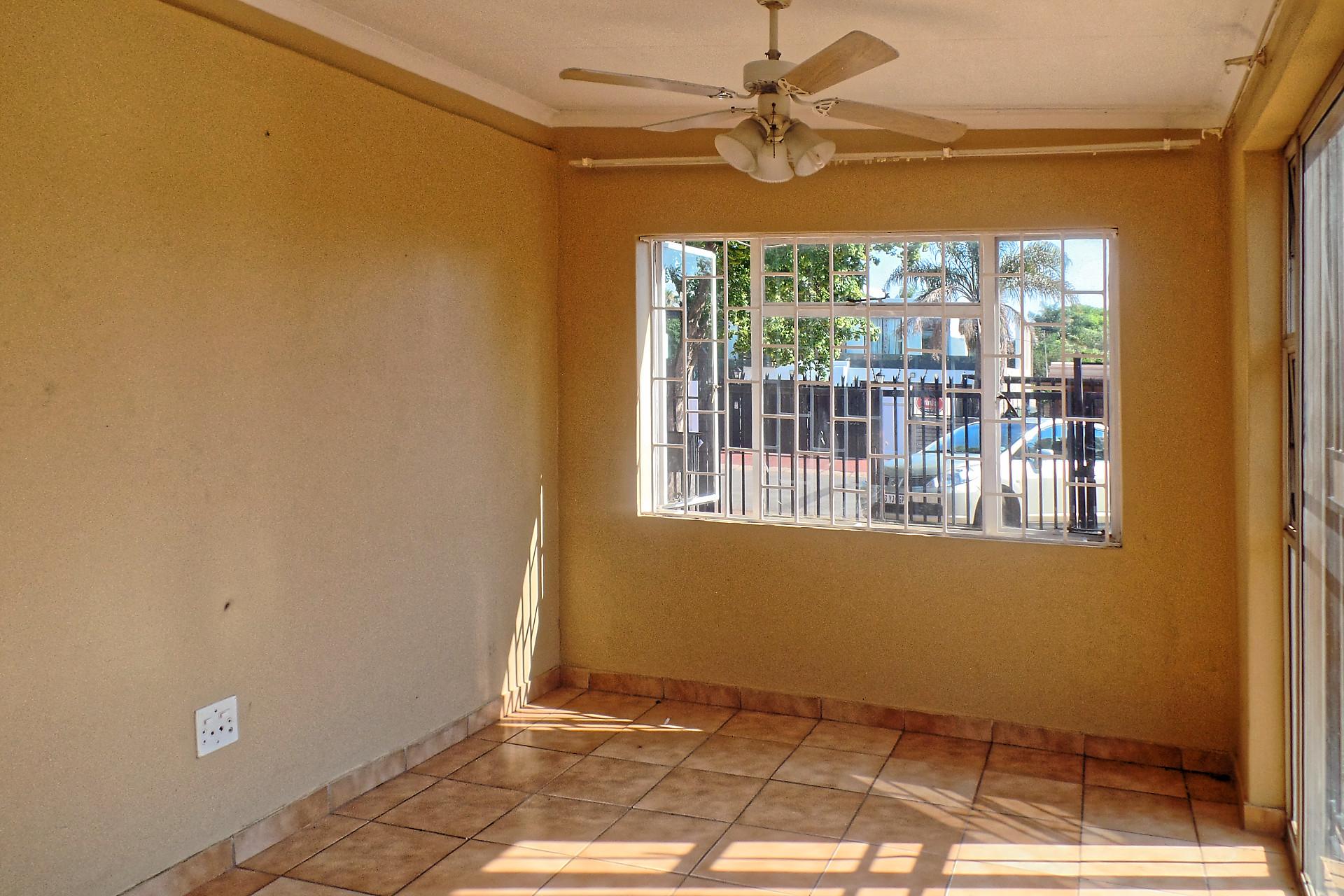 3-Bed Home with Flat for Sale in Silverton