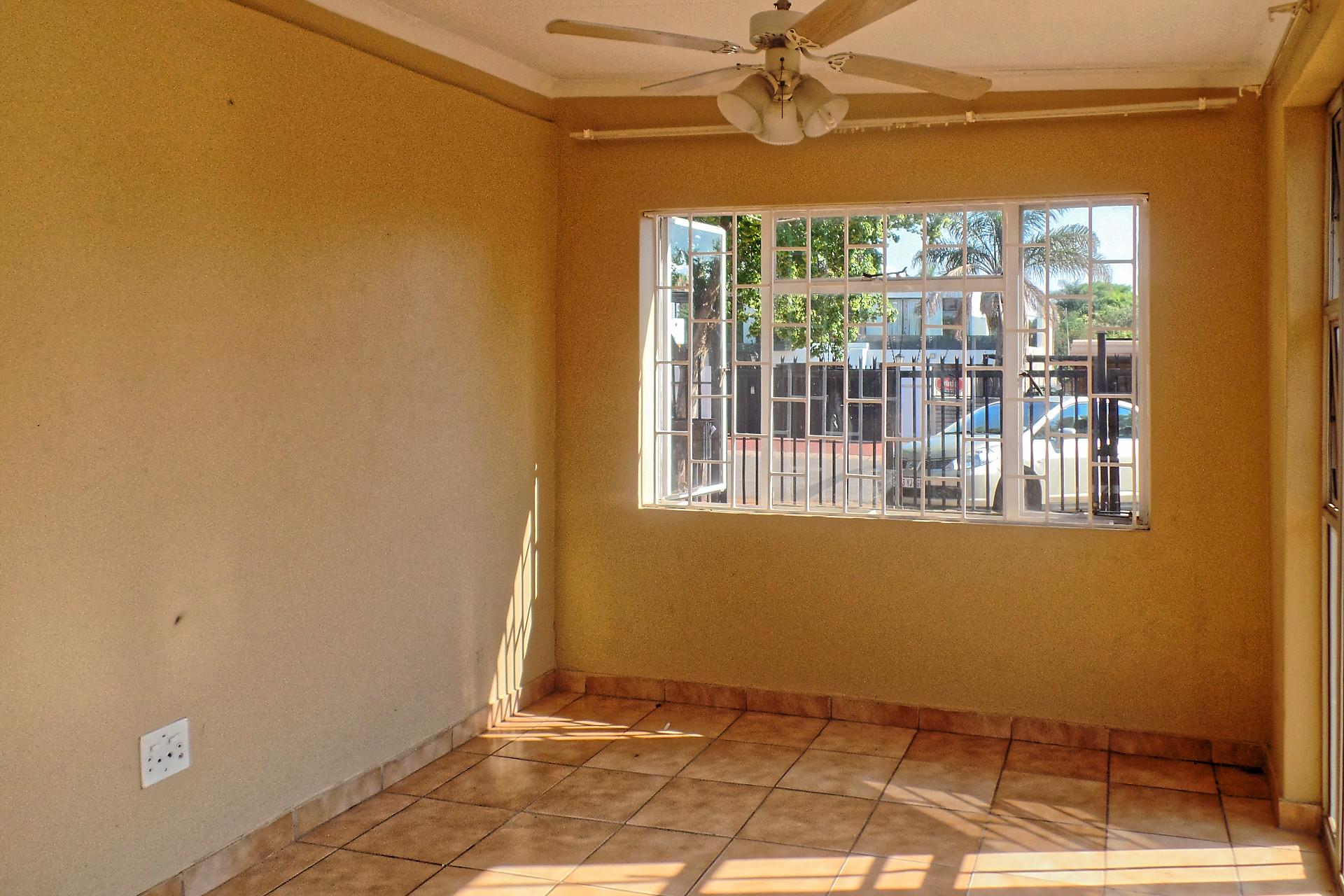3-Bed Home with Flat for Sale in Silverton