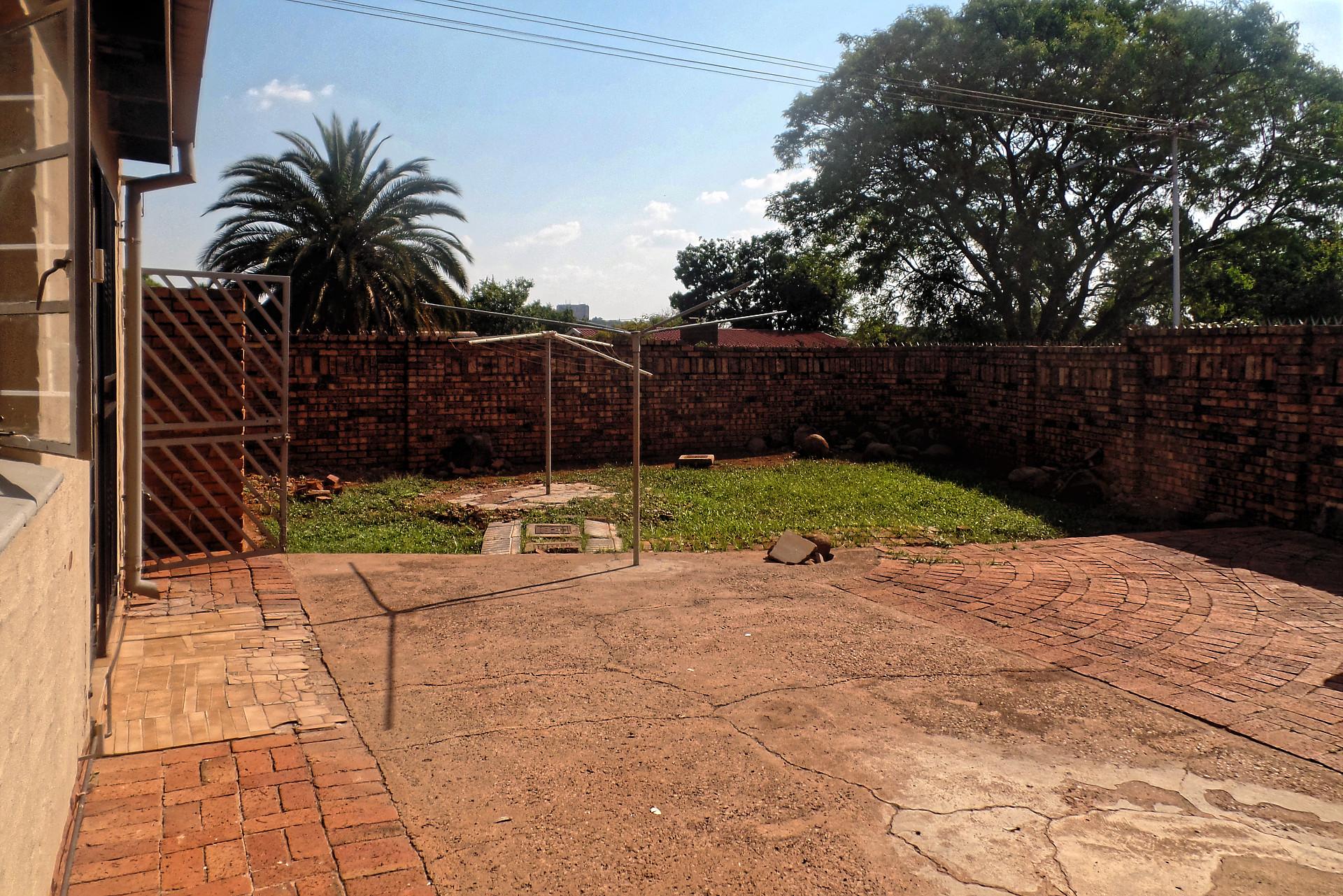 3-Bed Home with Flat for Sale in Silverton