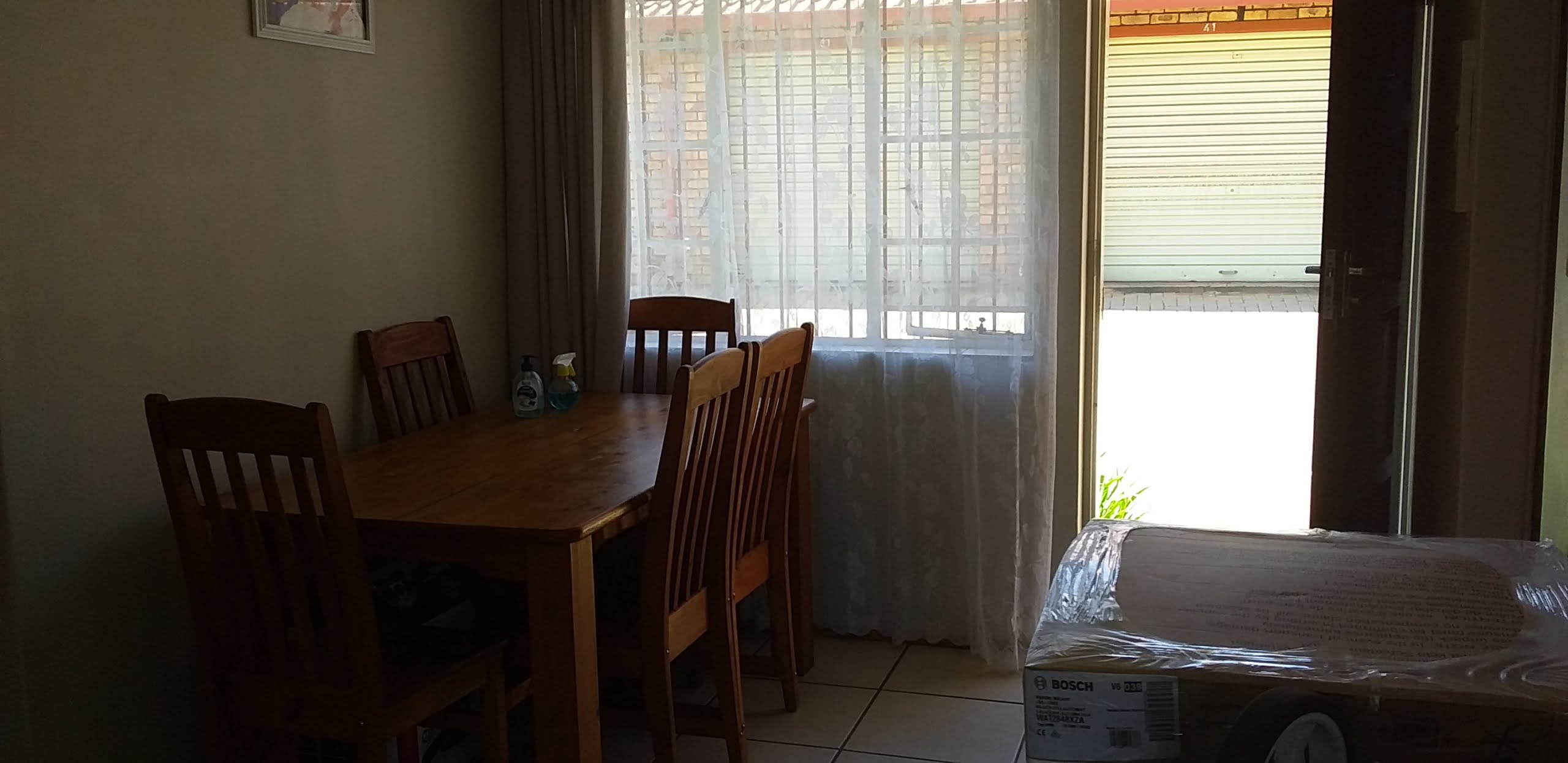 3 Sunny Bed Townhouse to rent in Weavind Park