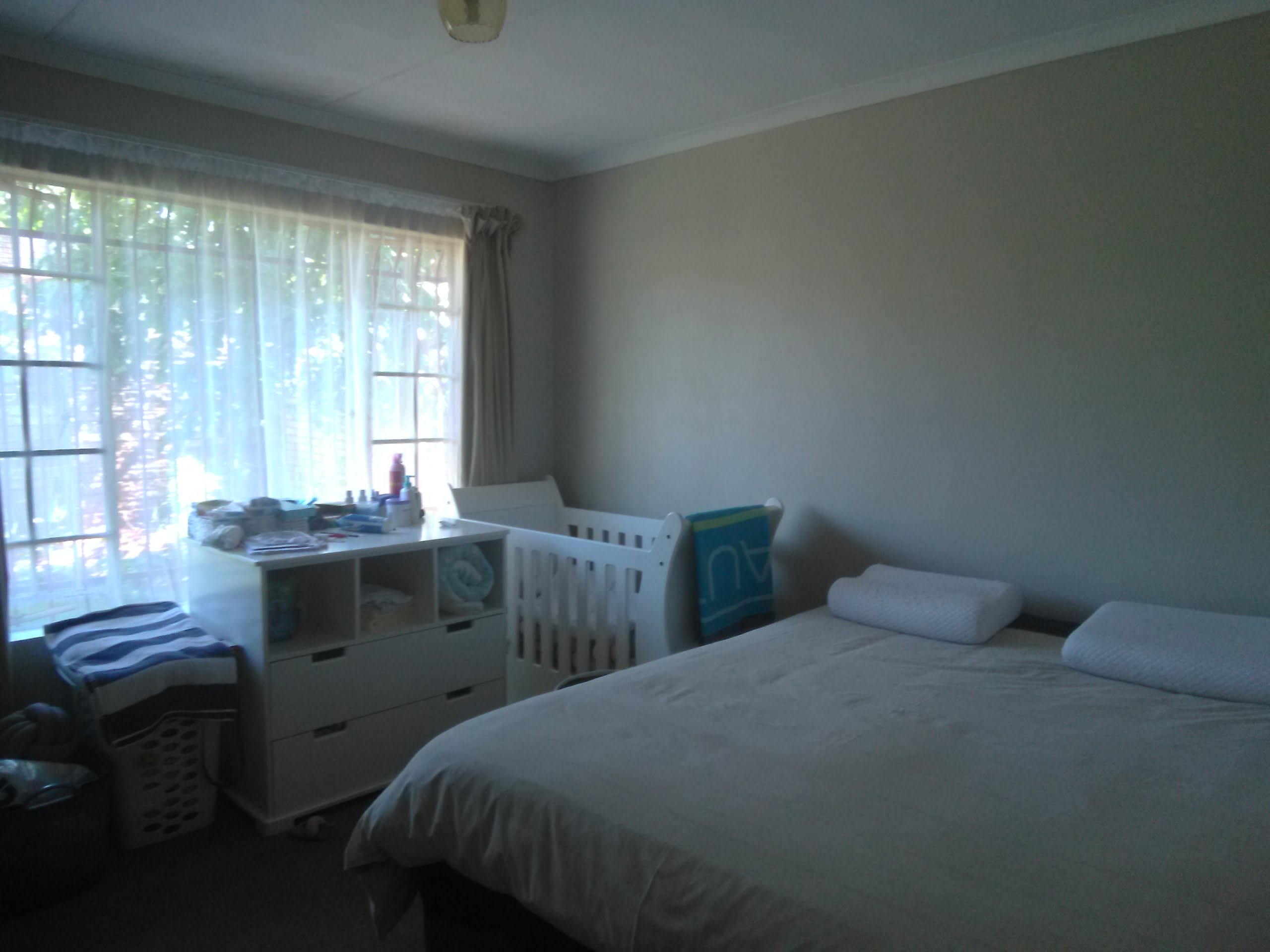3 Sunny Bed Townhouse to rent in Weavind Park