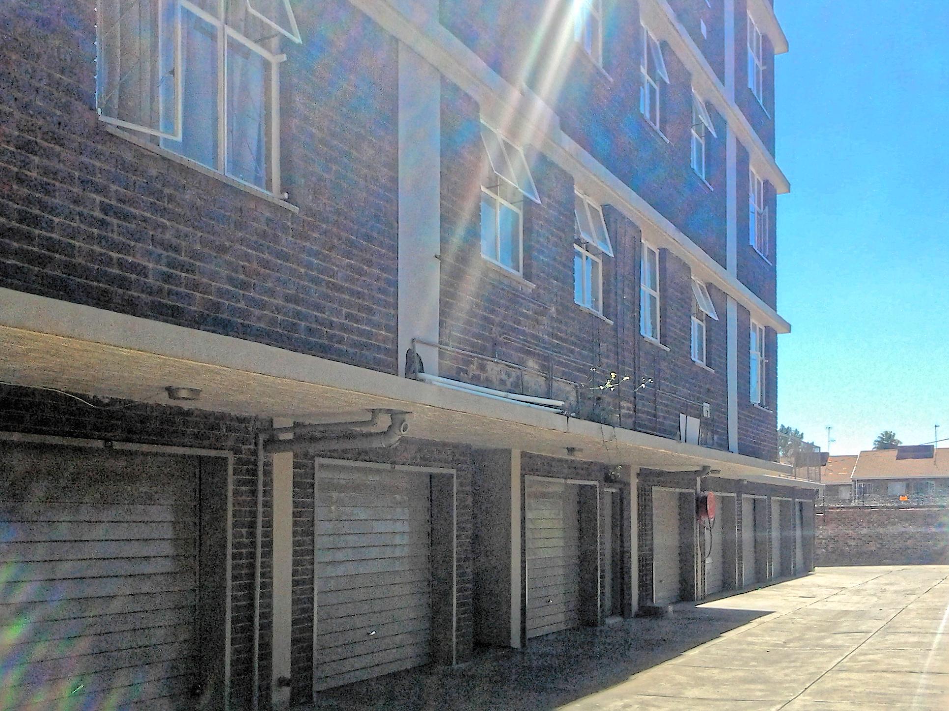 2.5 Bedroom Flat for Sale