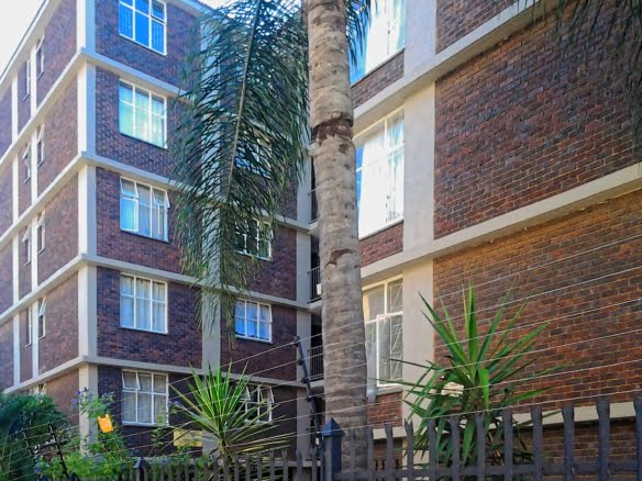 2.5 Bedroom Flat for Sale