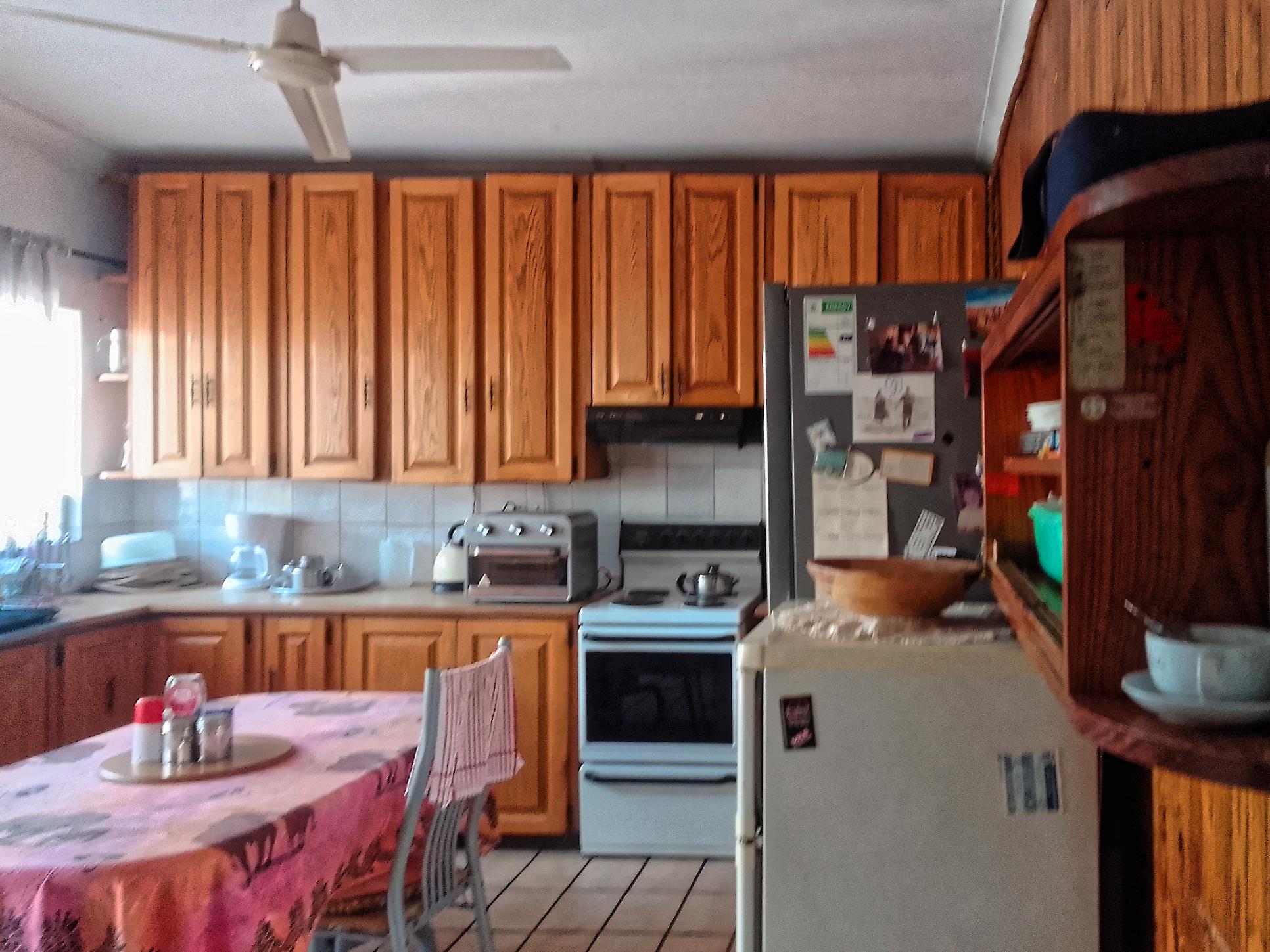 Golden Oldies 4 Bed House for Sale in Silverton