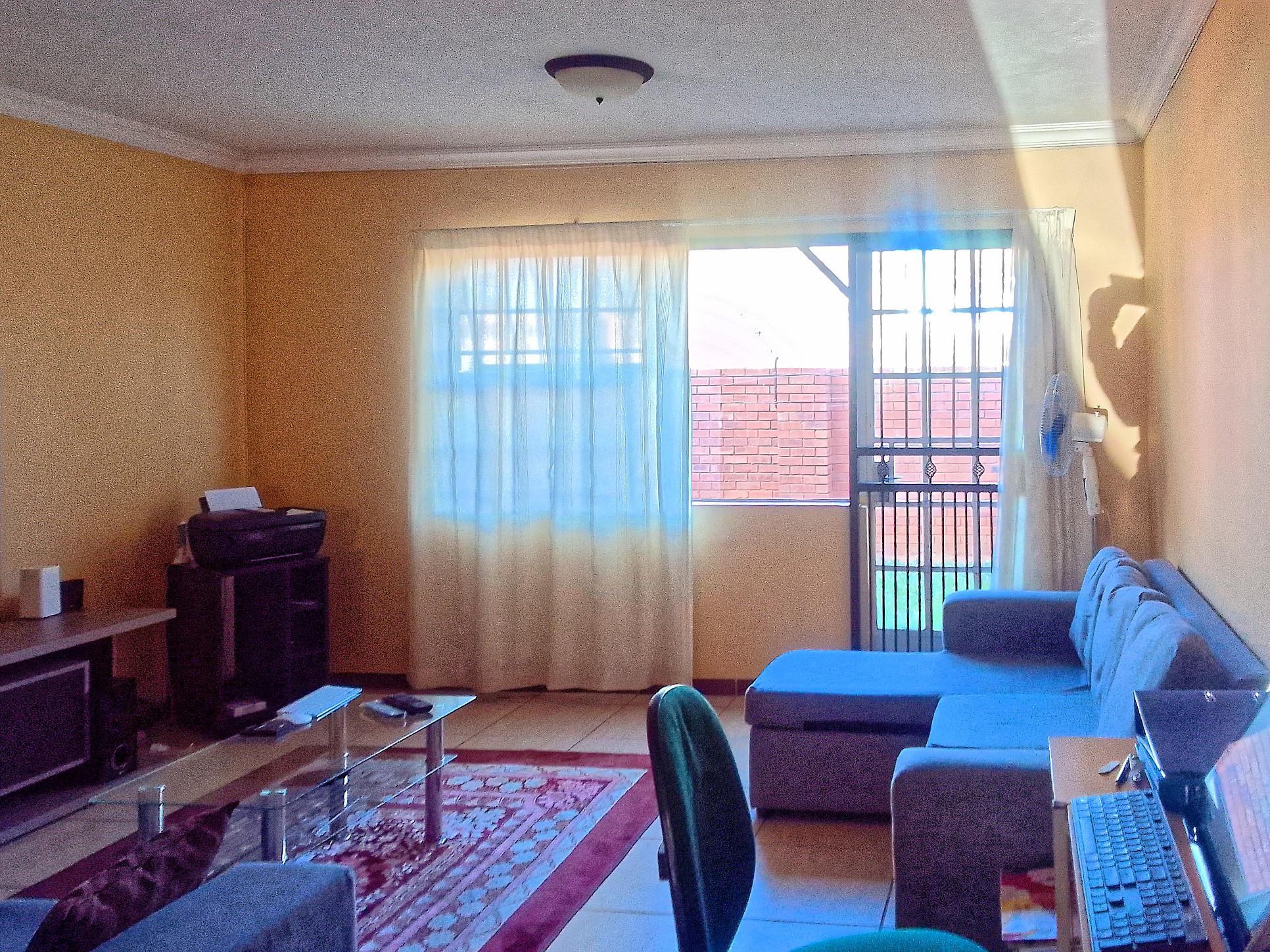 IMG_20240527_101718_RP Neat 2 Bedroom Townhouse for Sale in Silverton