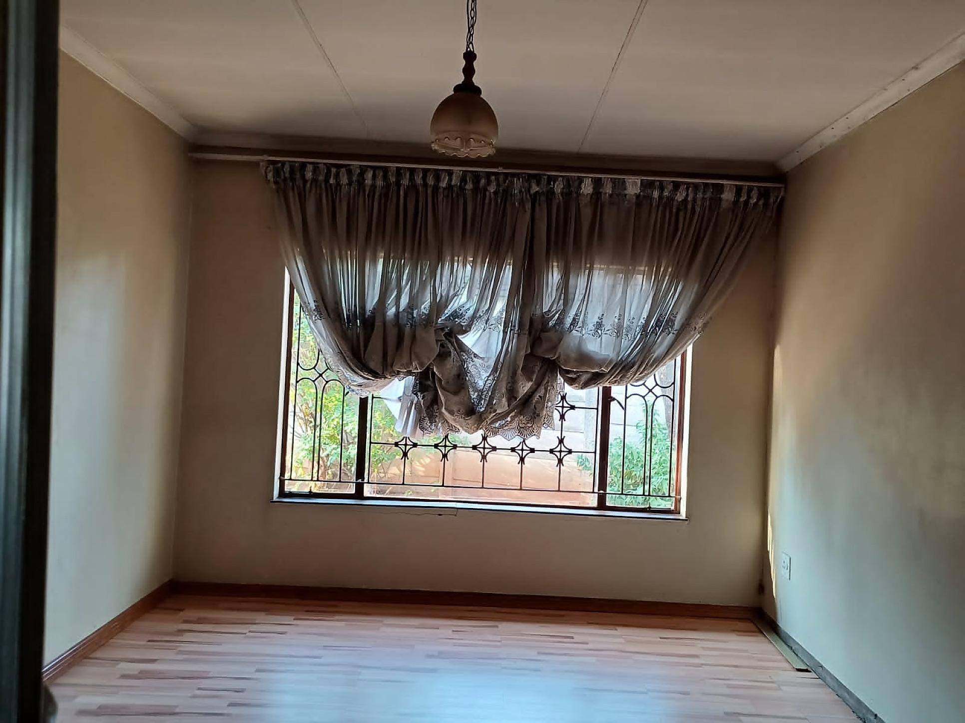 Neat 4-Bed house to Rent in Silverton