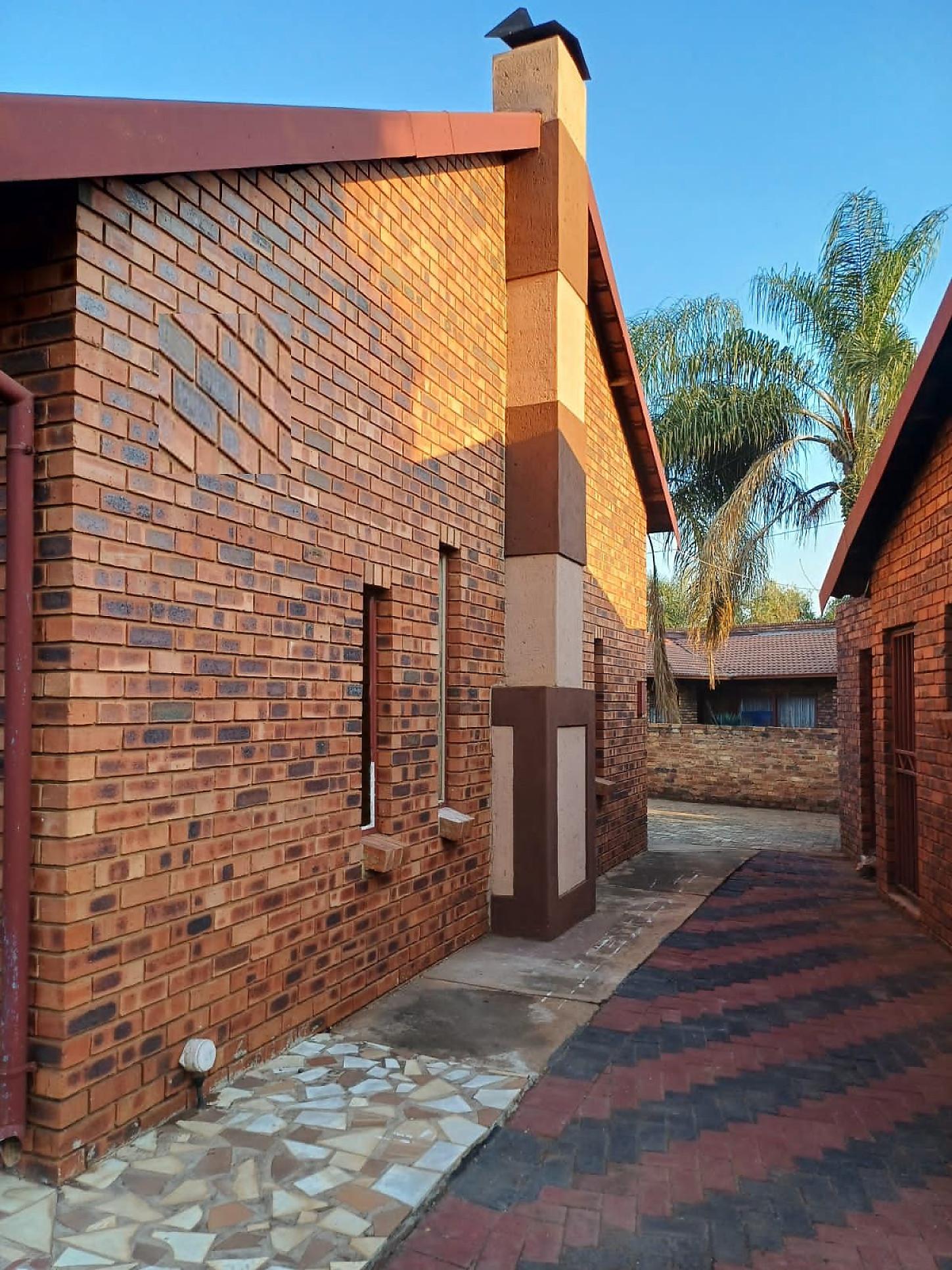 Neat 4-Bed house to Rent in Silverton