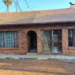 Neat 4-Bed house to Rent in Silverton