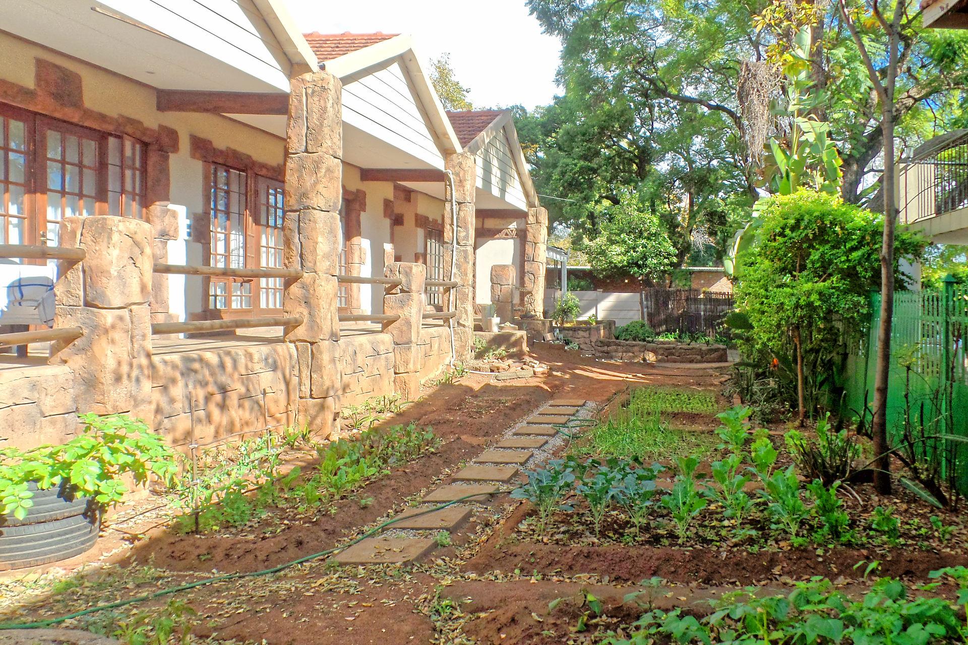 Verandah to relax and enjoy the sun