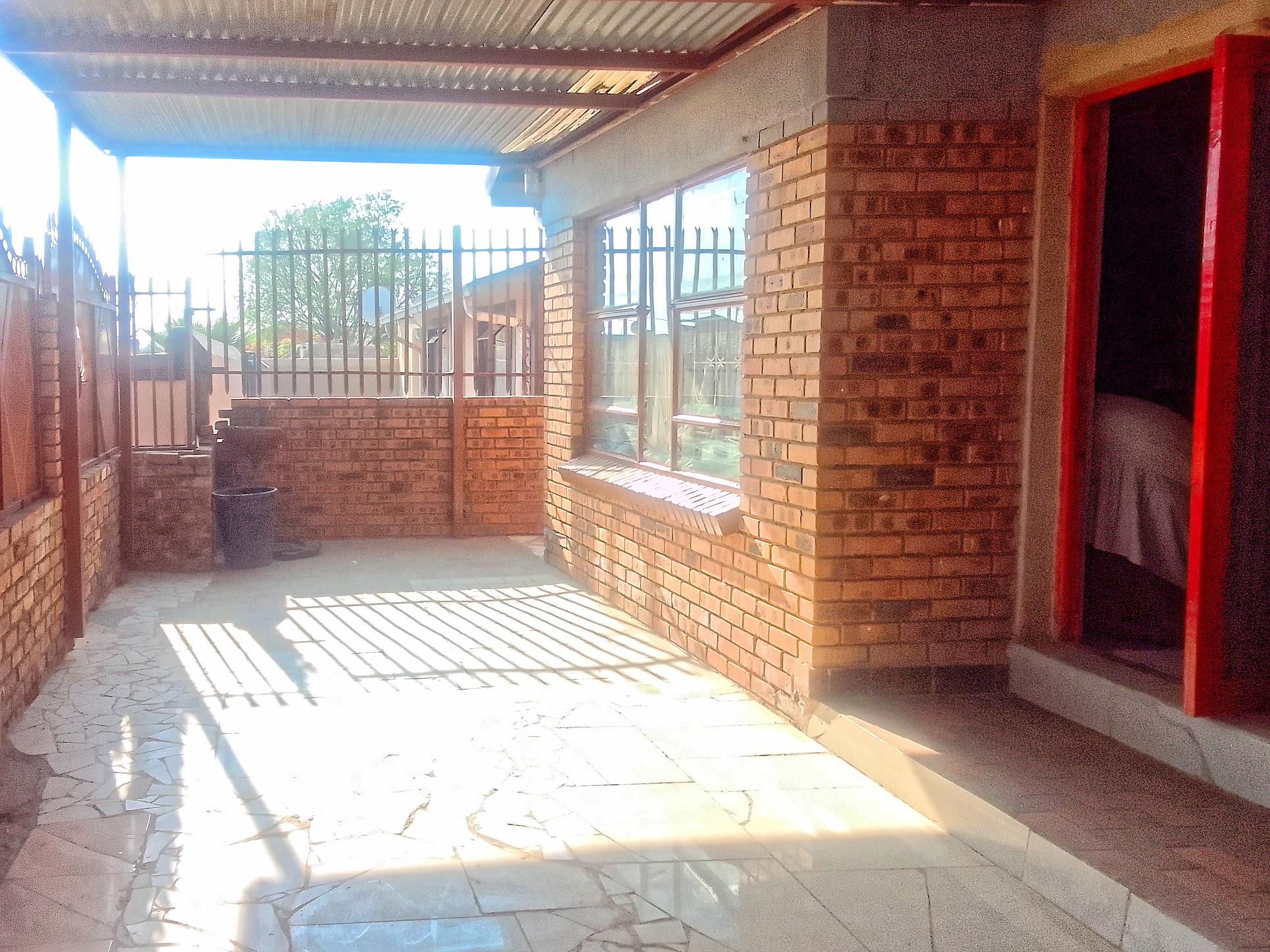 Perfect 3-Bed house for Sale in Mamelodi Ext 5