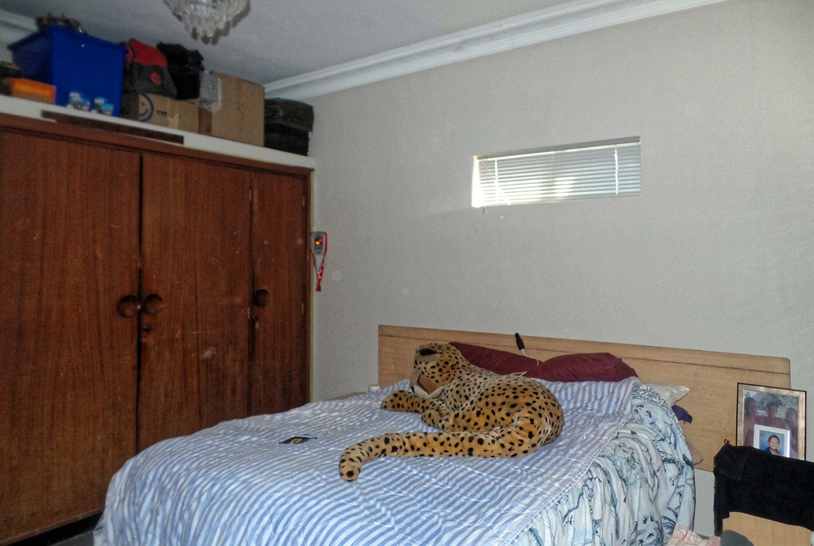 1170