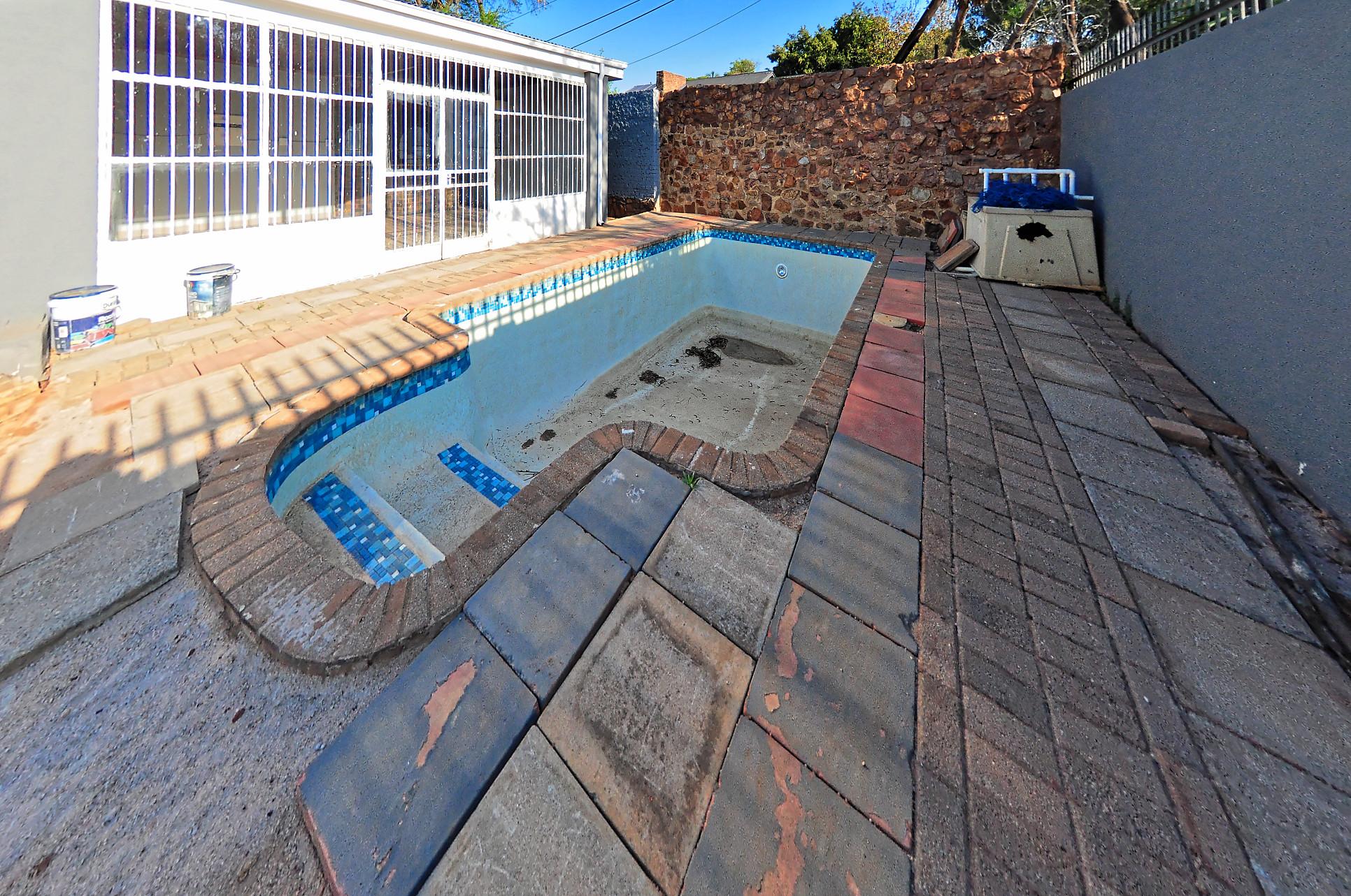 DSC_0694_RP Stunning 4-Bed Home for Sale in Meyerspark
