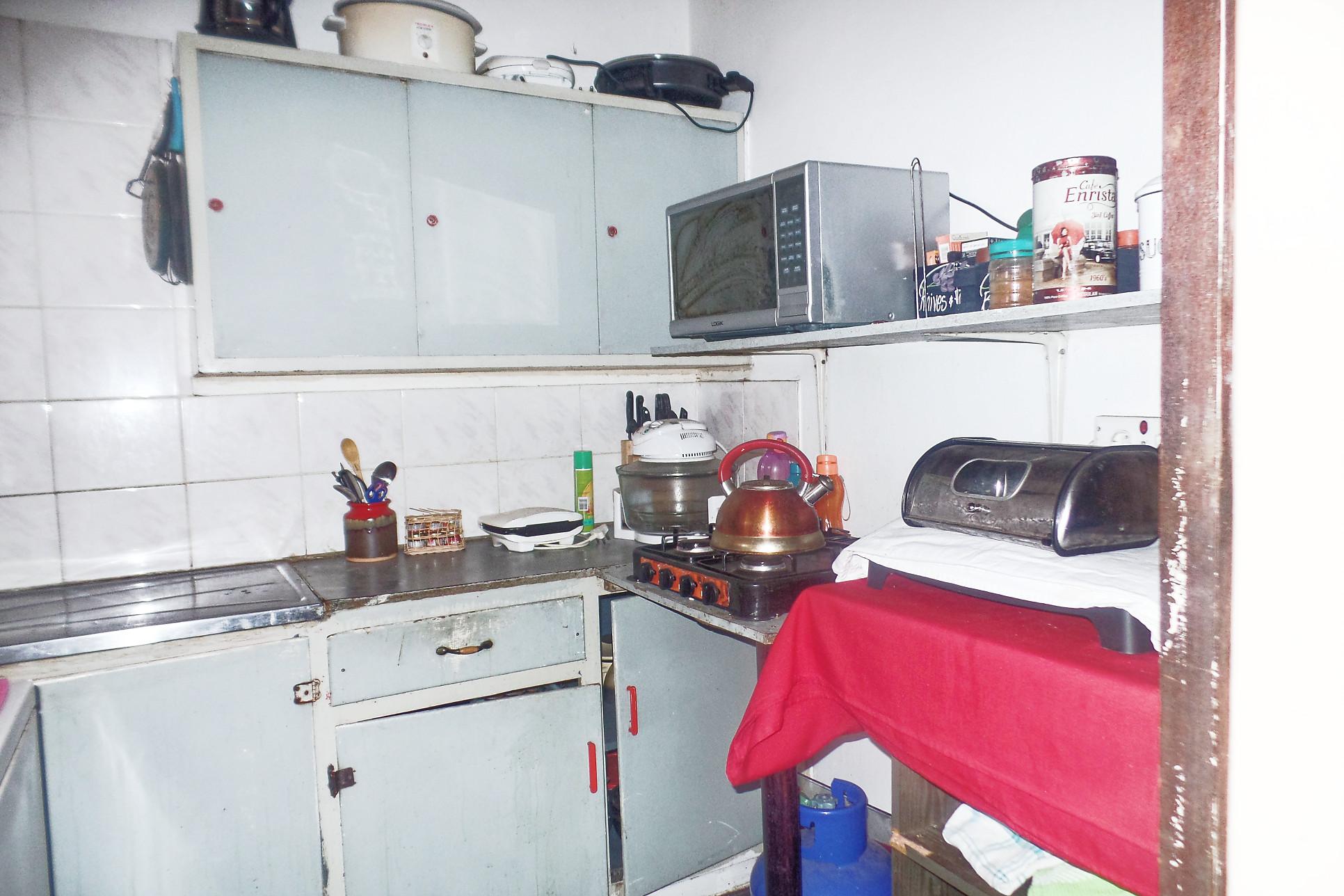 Bargain 1 Bedroom flat for sale in Sunnyside