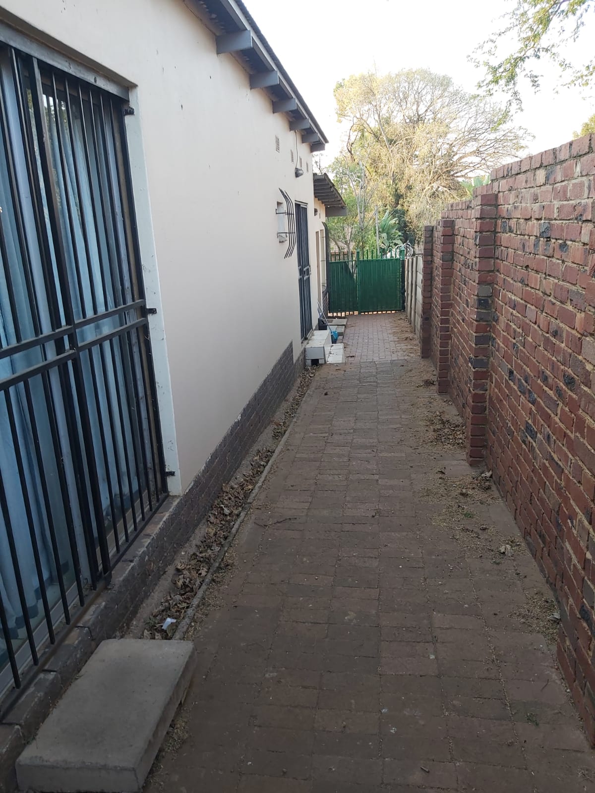 Cosy Bachelor To Rent in Silverton