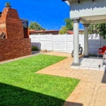 Versatile 4-bed Home with Flatlet