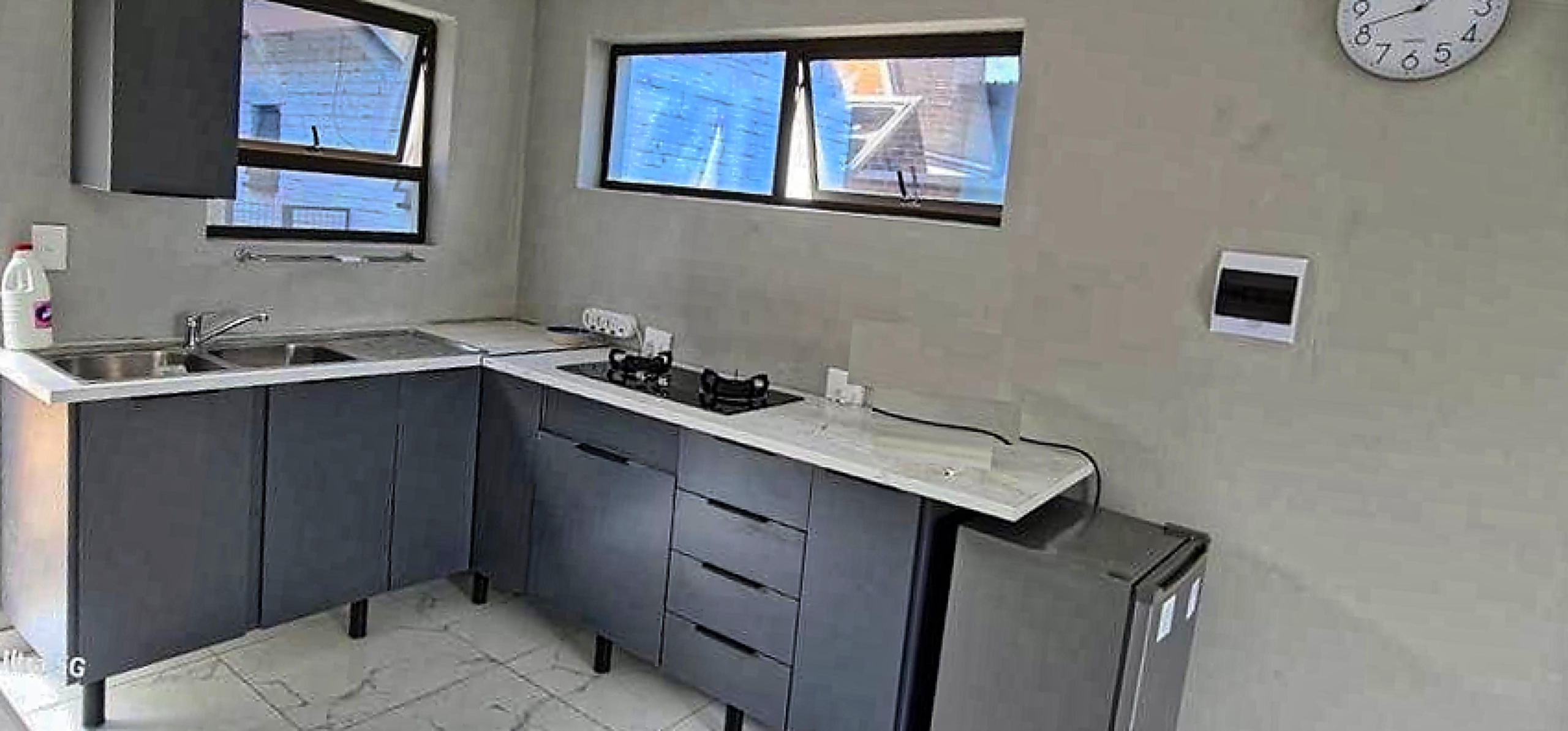 Versatile 4-bed Home with Flatlet