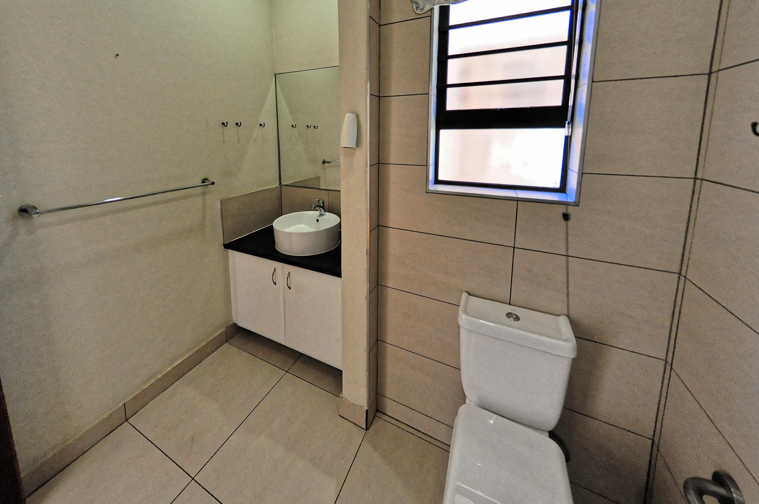 Pet-Friendly 2-Bed Retire Home