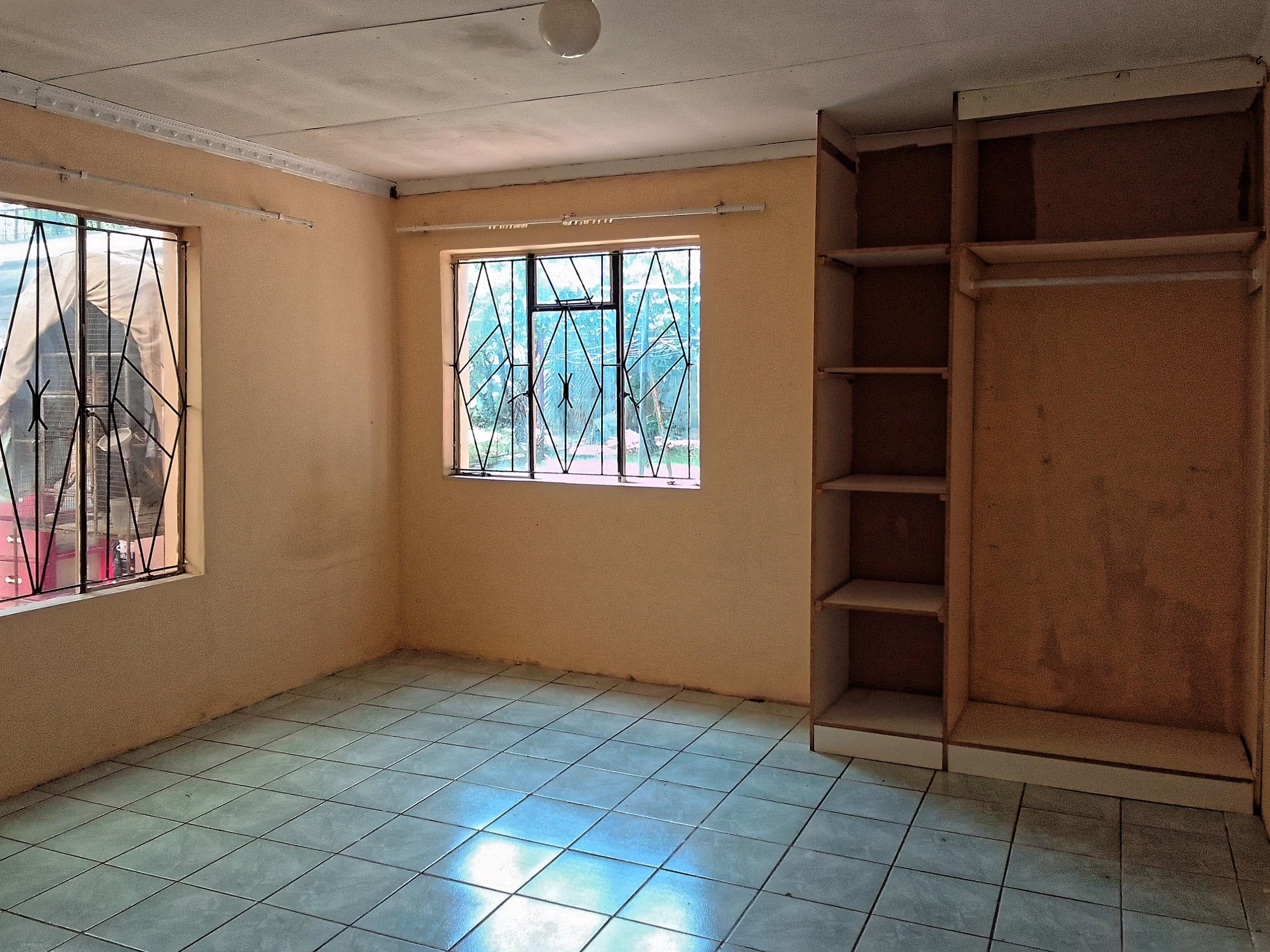 3 bed Home with Flatlet