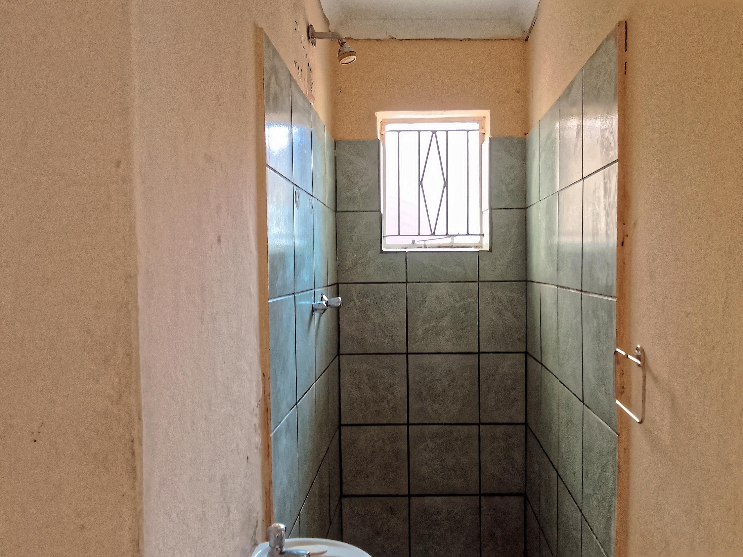 3 bed Home with Flatlet