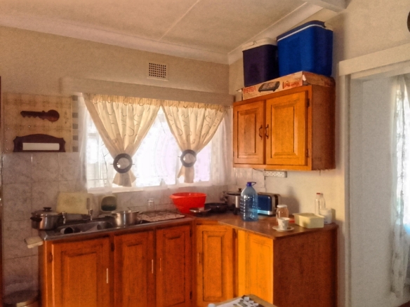 3-bed Home with Flatlet