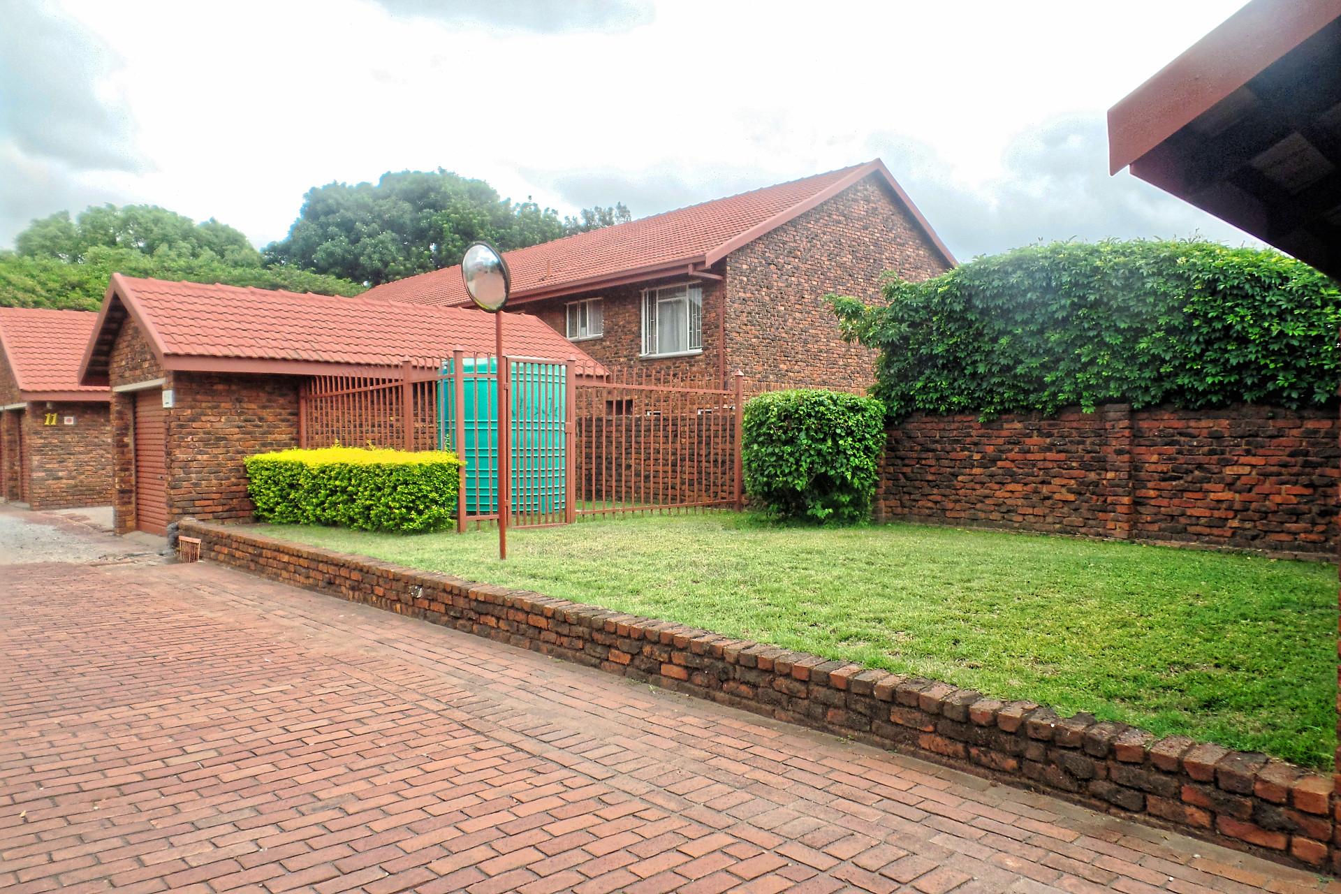 Unique 3-Bed Townhouse for Sale in Silverton