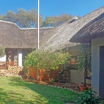 Amazing Grand 8-Bed Farmhouse with Flatlet