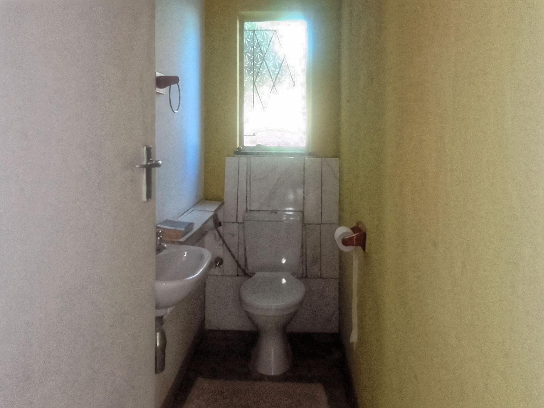 GOLDEN OLD FAMILY HOME TO RENT