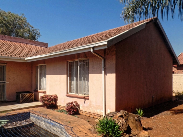 Lovely 3-Bed House for Sale