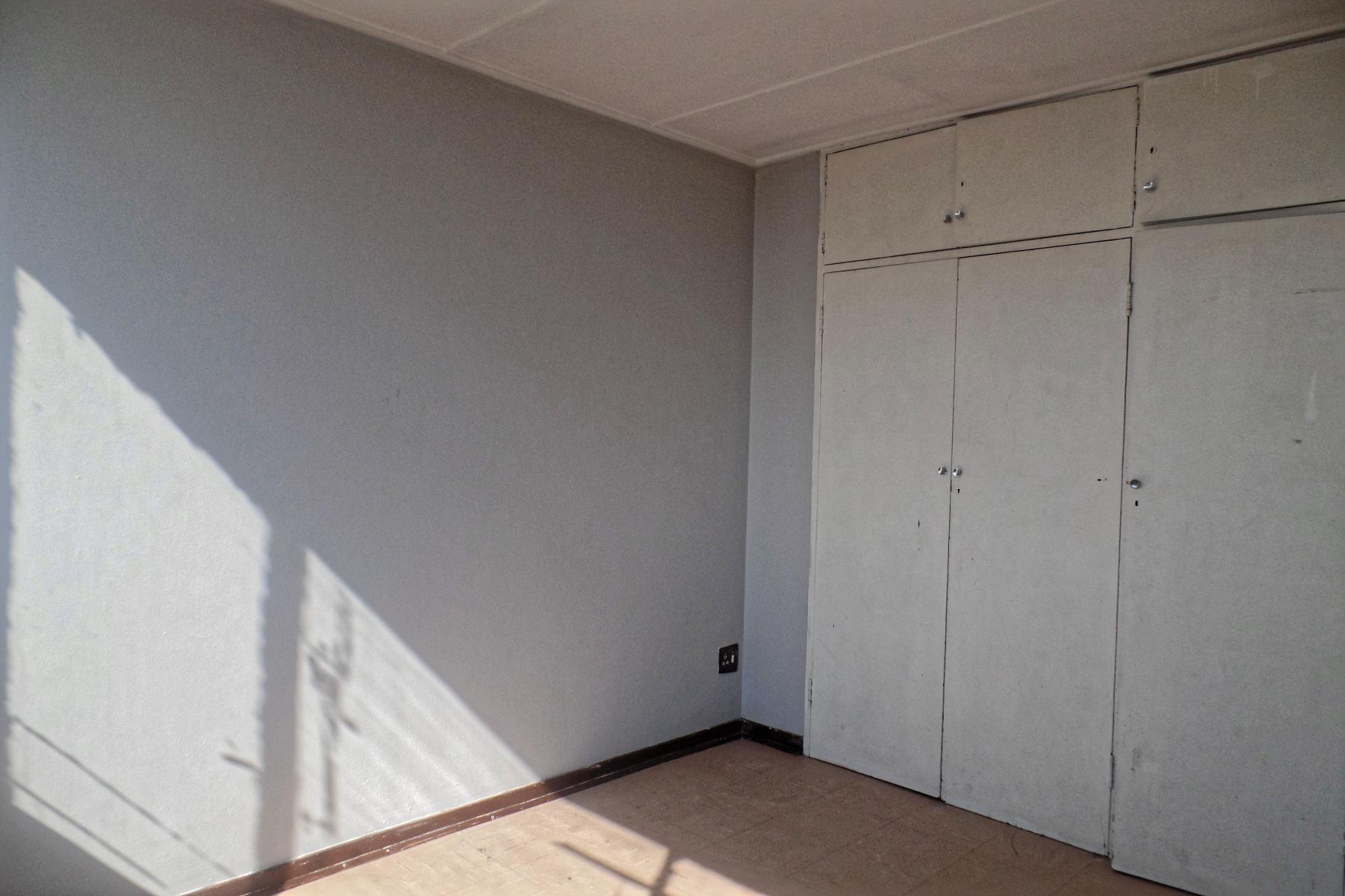 SAM_1047_DxO ONE-Bed Flat for Sale in Silverton!
