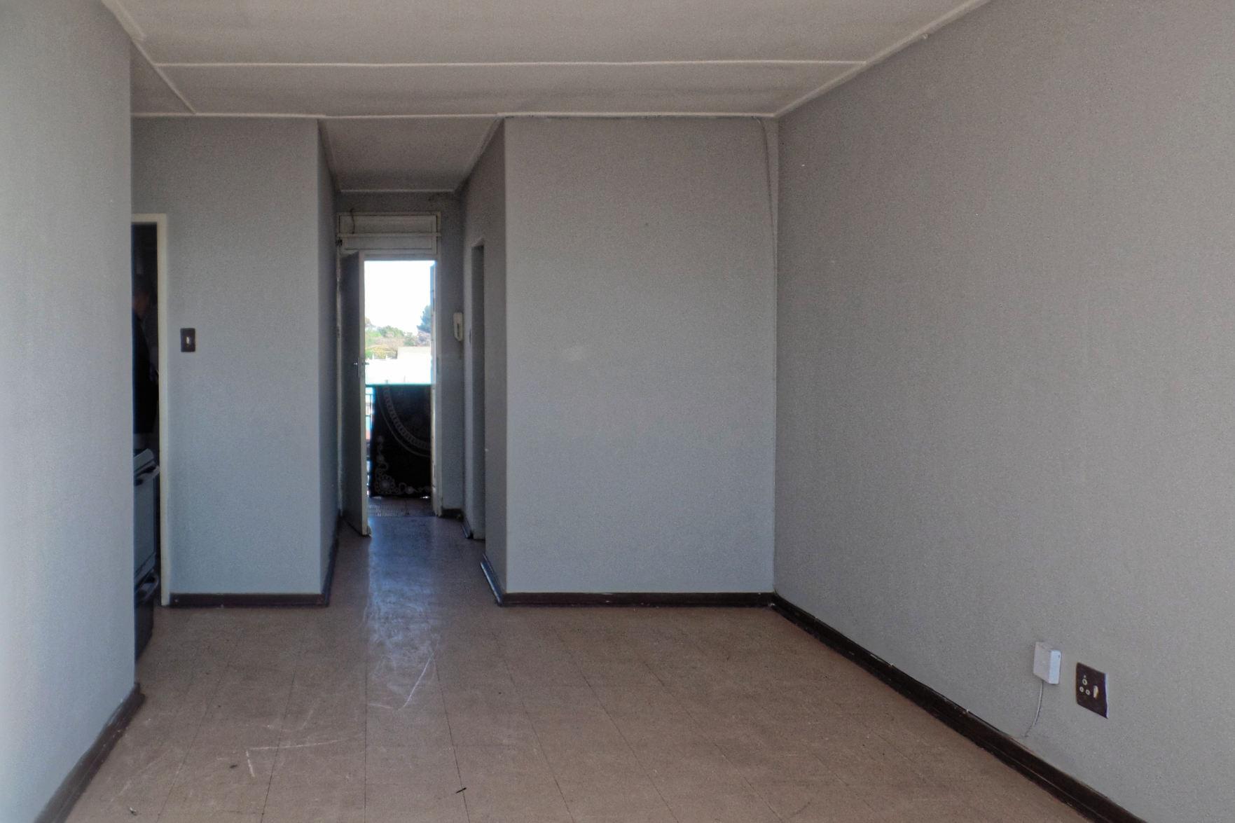 SAM_1053_DxO ONE-Bed Flat for Sale in Silverton!