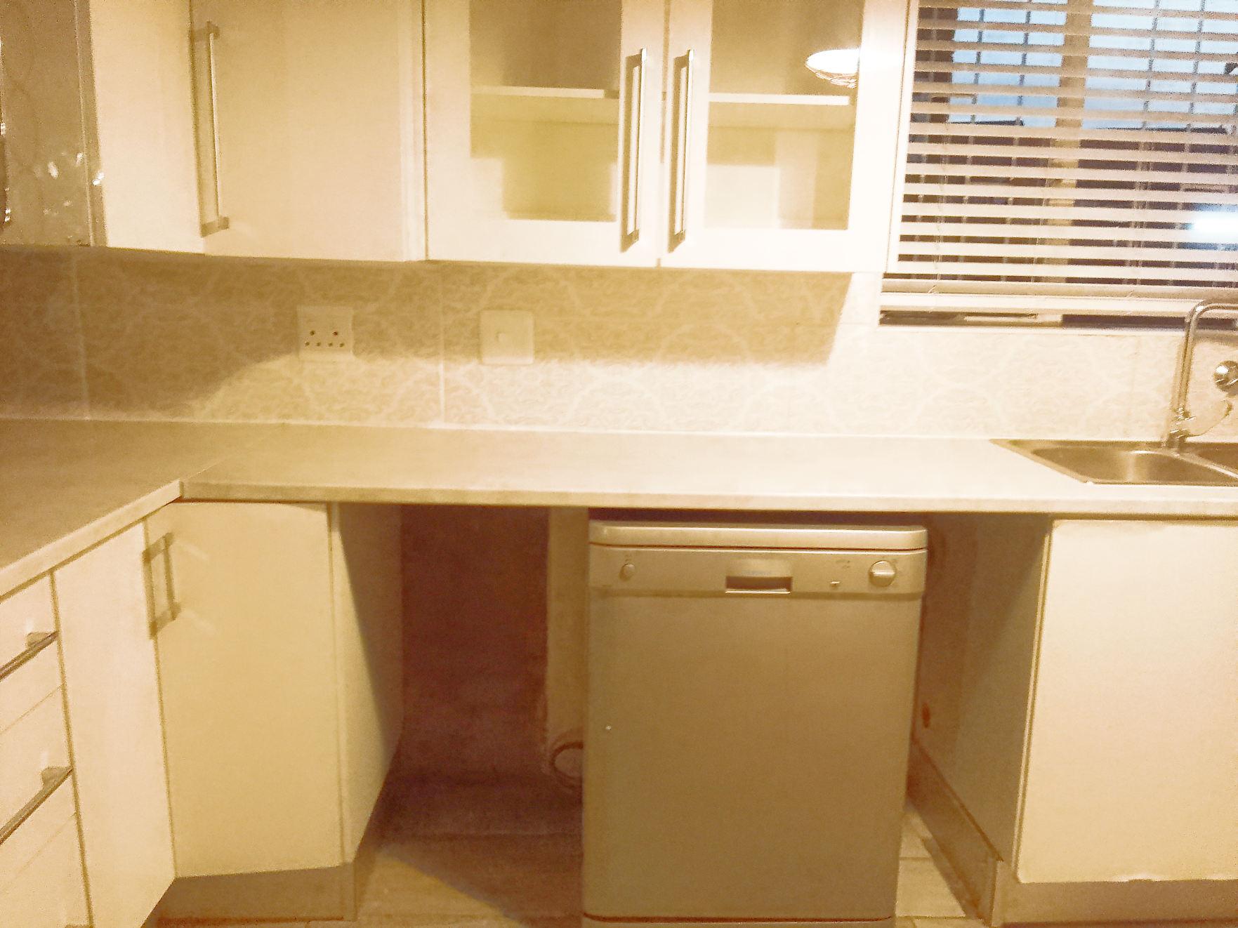 IMG_20261002_182453_DxO 3-Bed Townhouse to Rent in Garsfontein.
