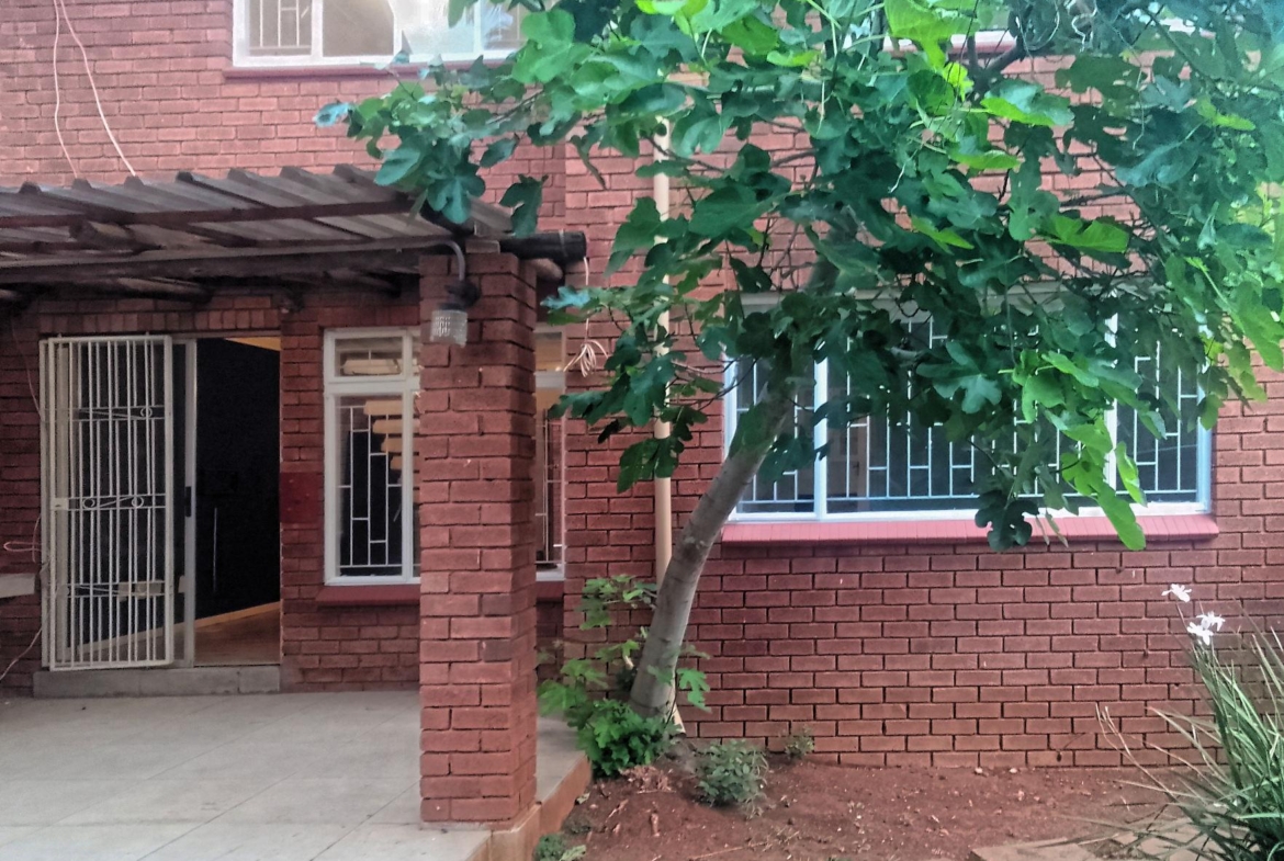 3-Bed Townhouse to Rent in Garsfontein.